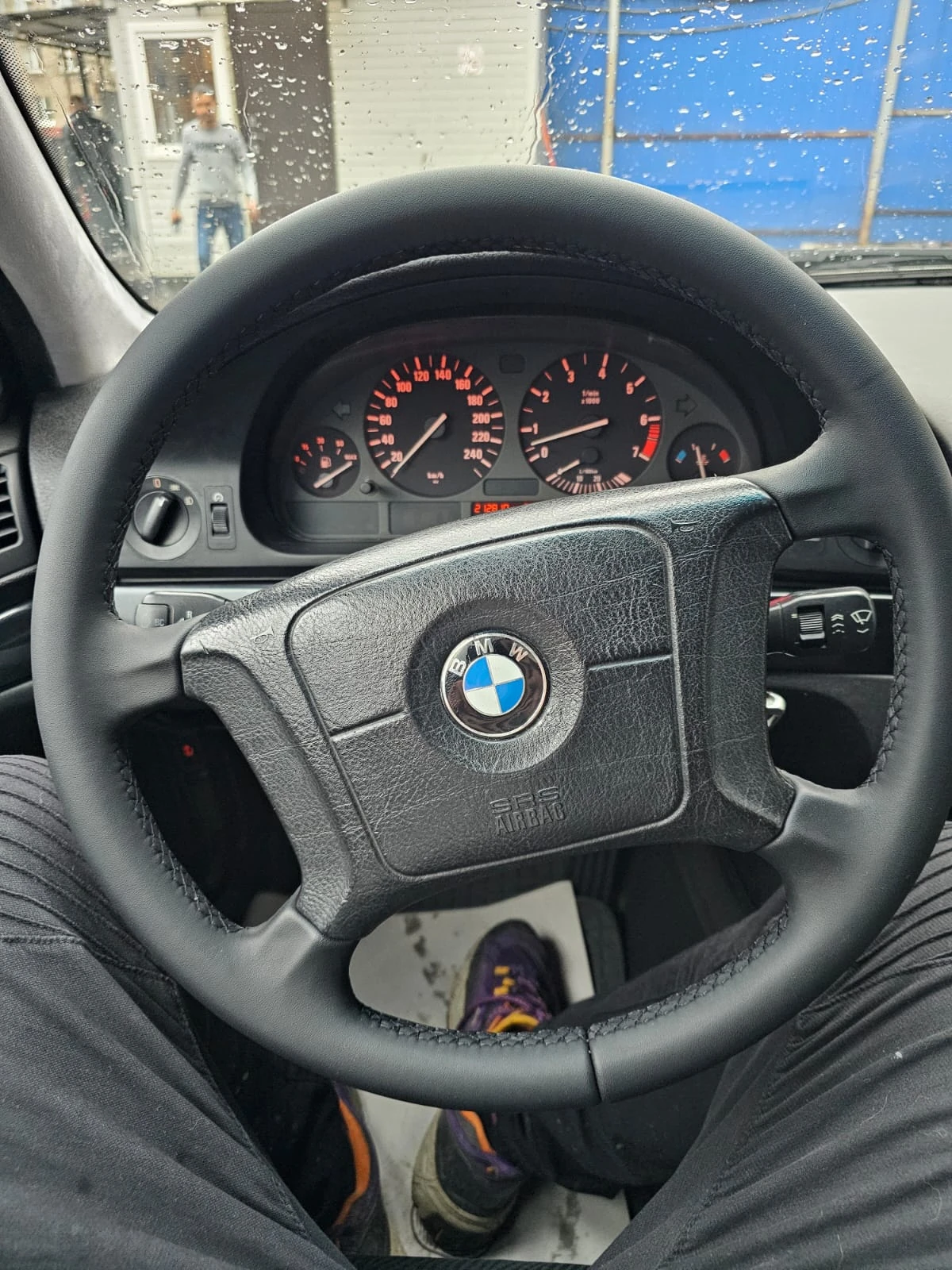 BMW 5 серии, 1998г, задний привод, автомат