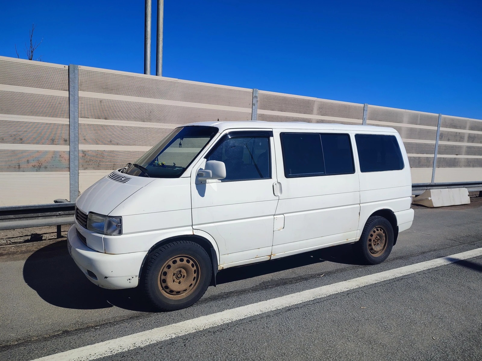 Volkswagen Transporter, 1999г, передний привод, механика