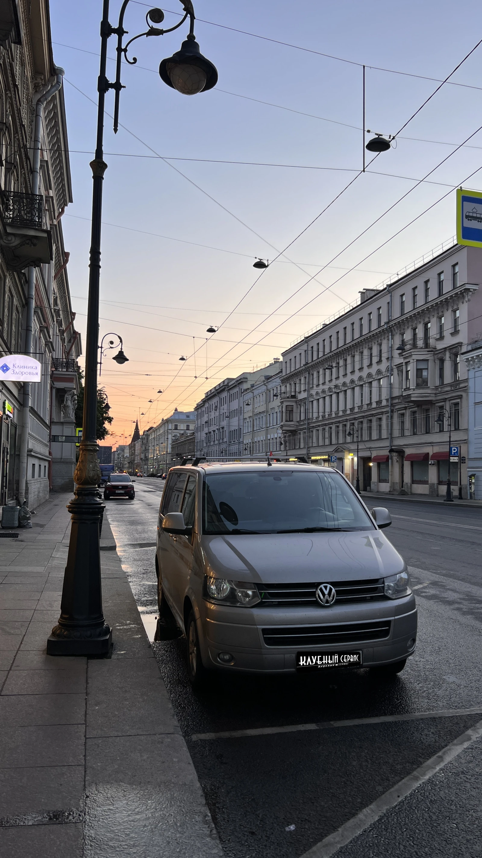 Volkswagen Multivan, 2010г, передний привод, робот