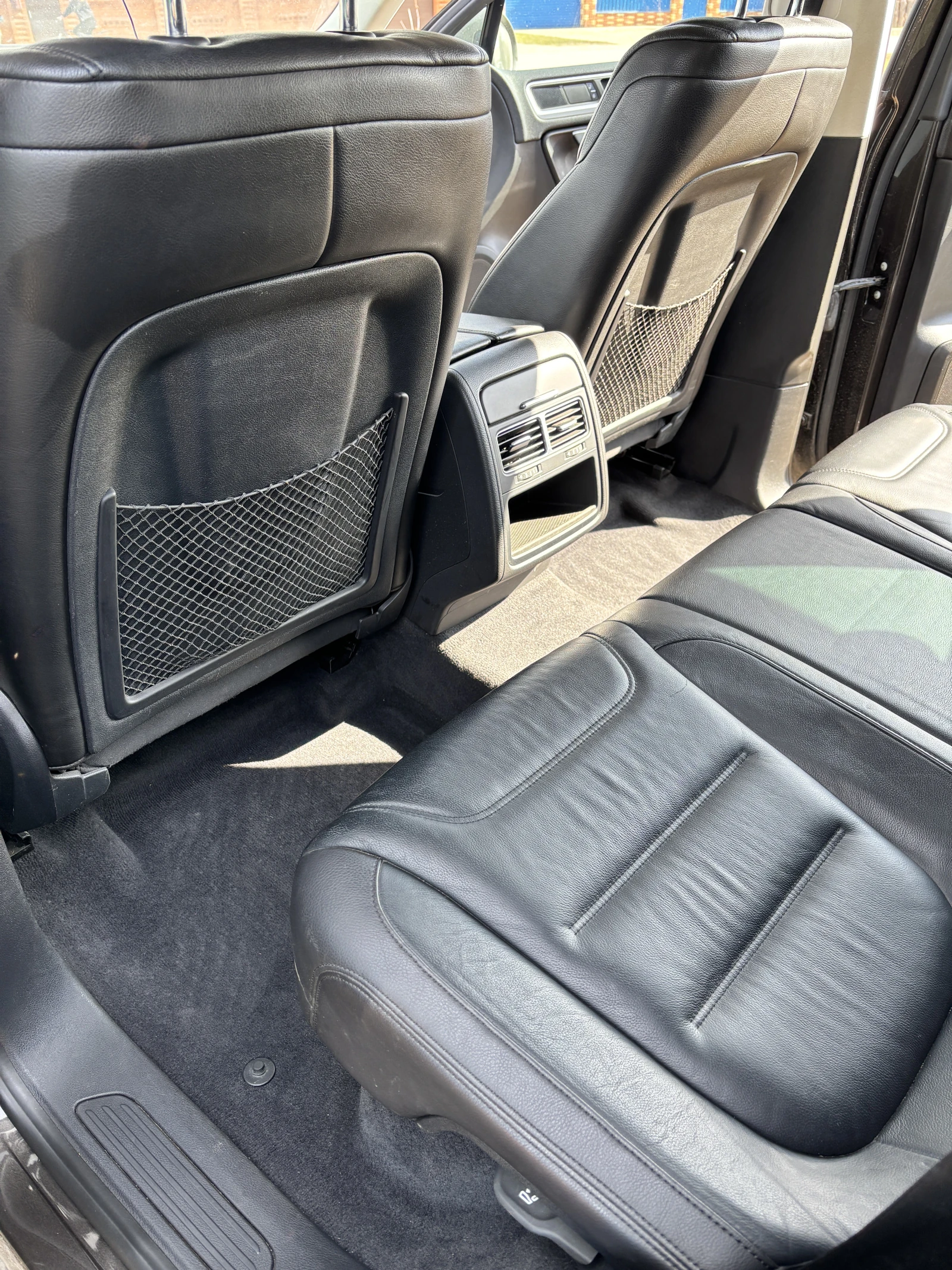 Volkswagen Touareg, 2015г, полный привод, автомат