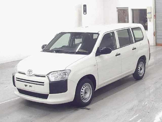 Toyota Probox, 2021г., передний привод, вариатор