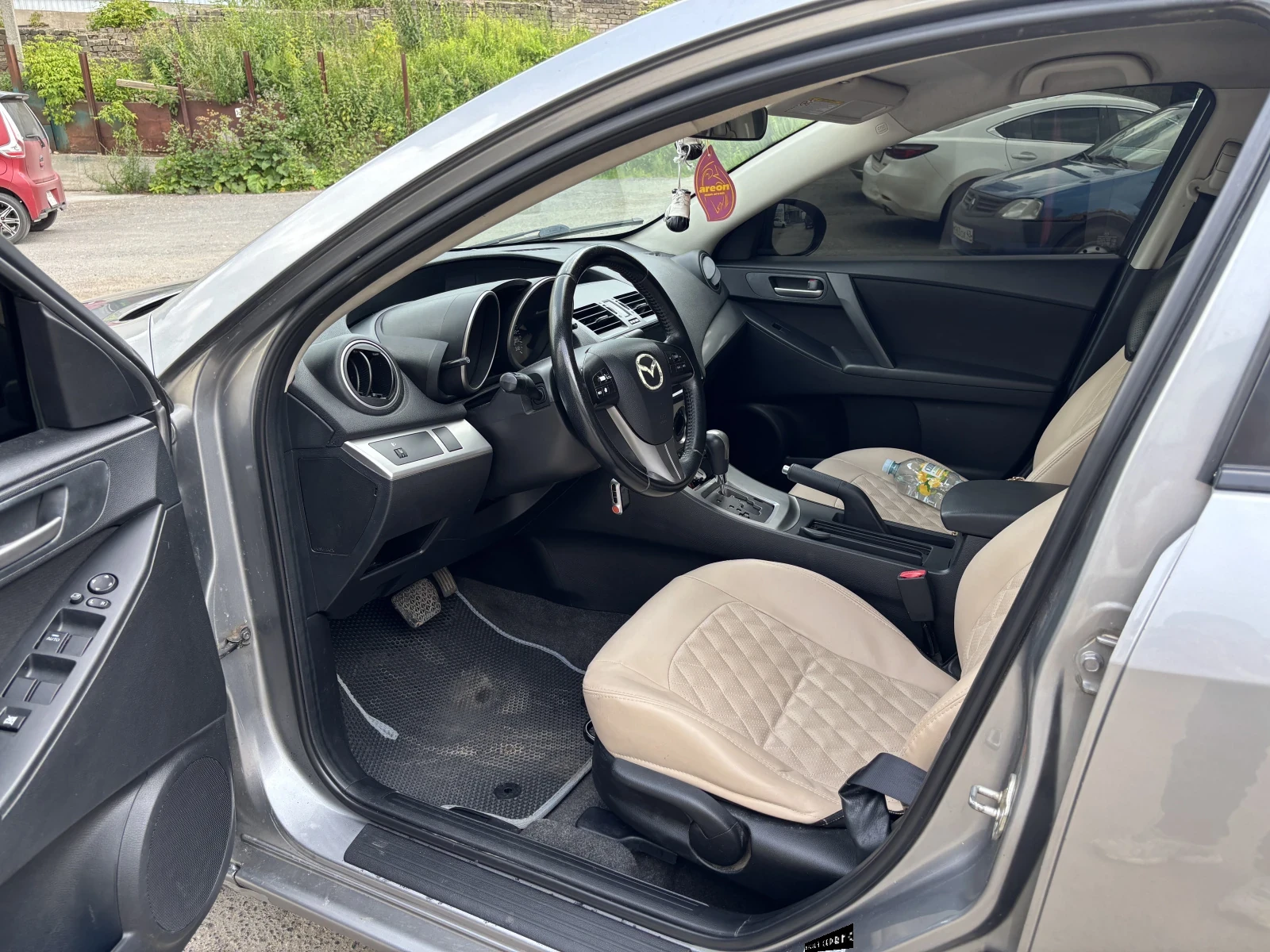 Mazda 3, 2010г, передний привод, автомат