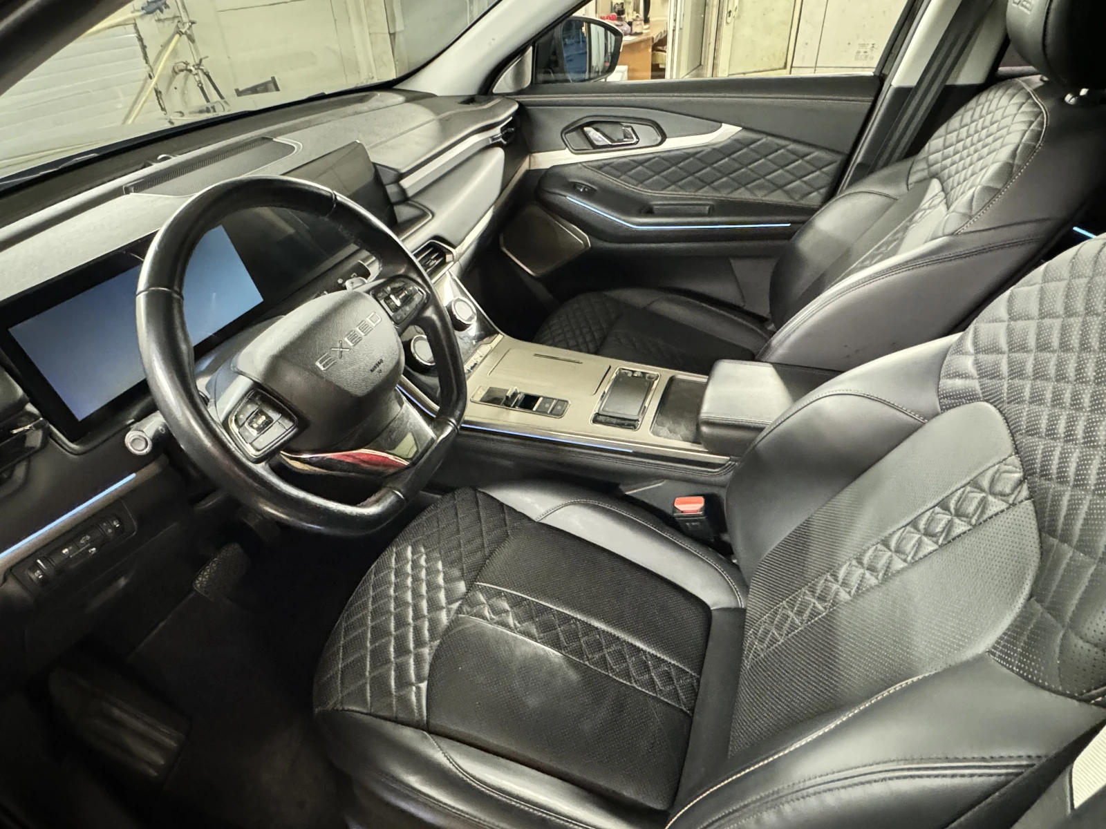 Exeed TXL, 2022г, полный привод, робот