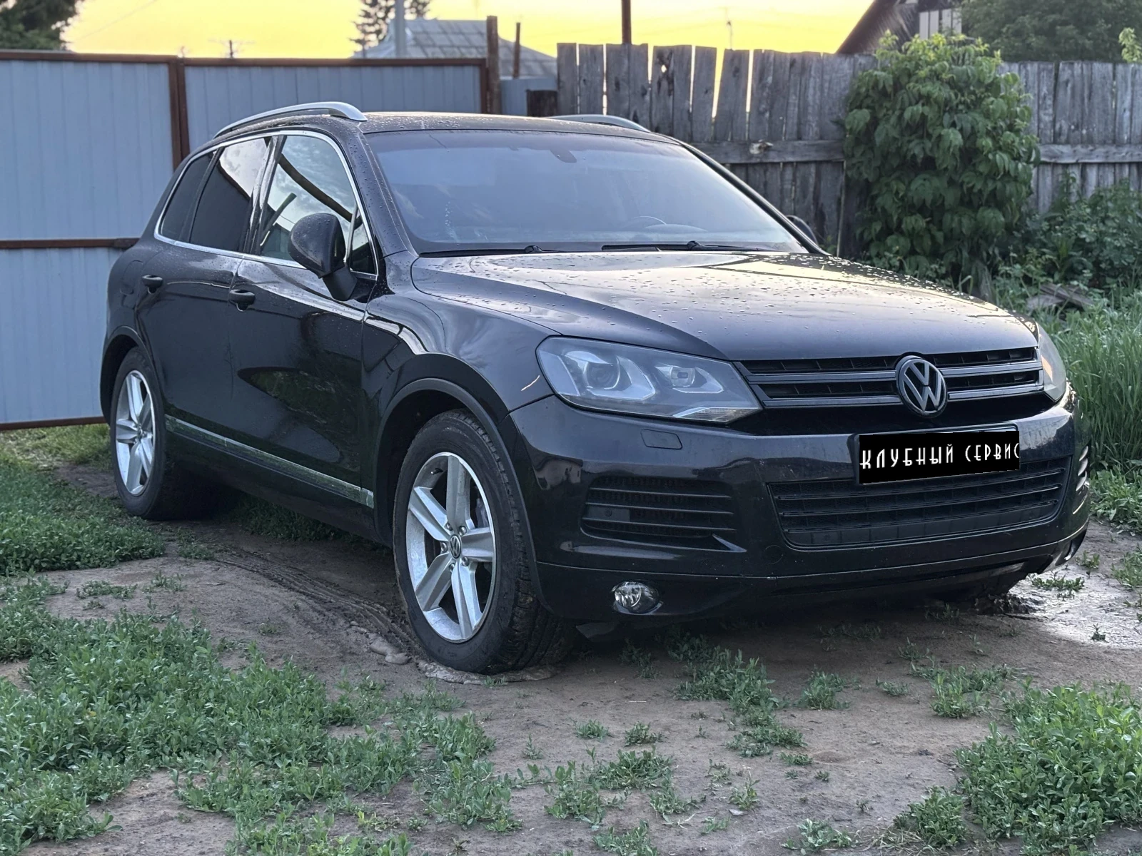 Volkswagen Touareg, 2011г, полный привод, автомат
