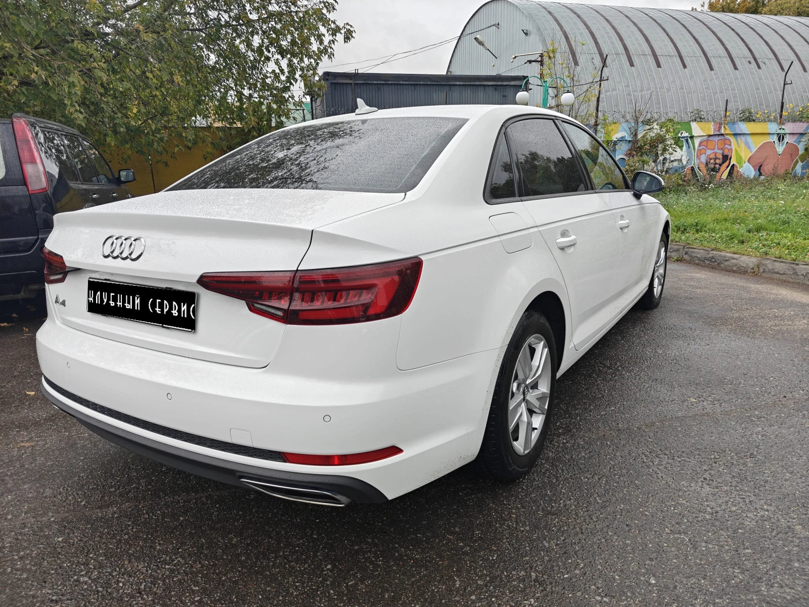 Audi A4, 2019г, передний привод, робот