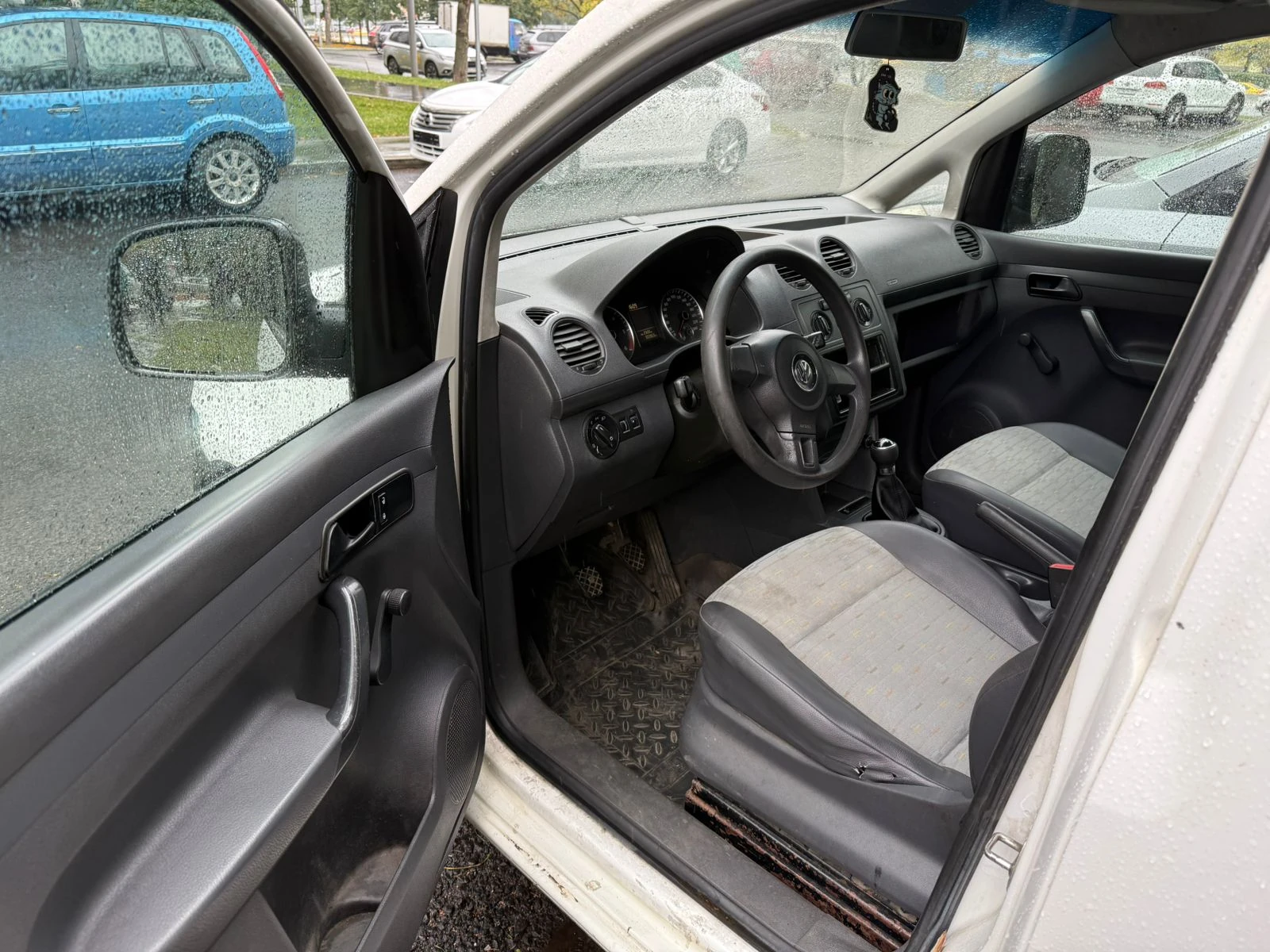 Volkswagen Caddy, 2011г, передний привод, механика