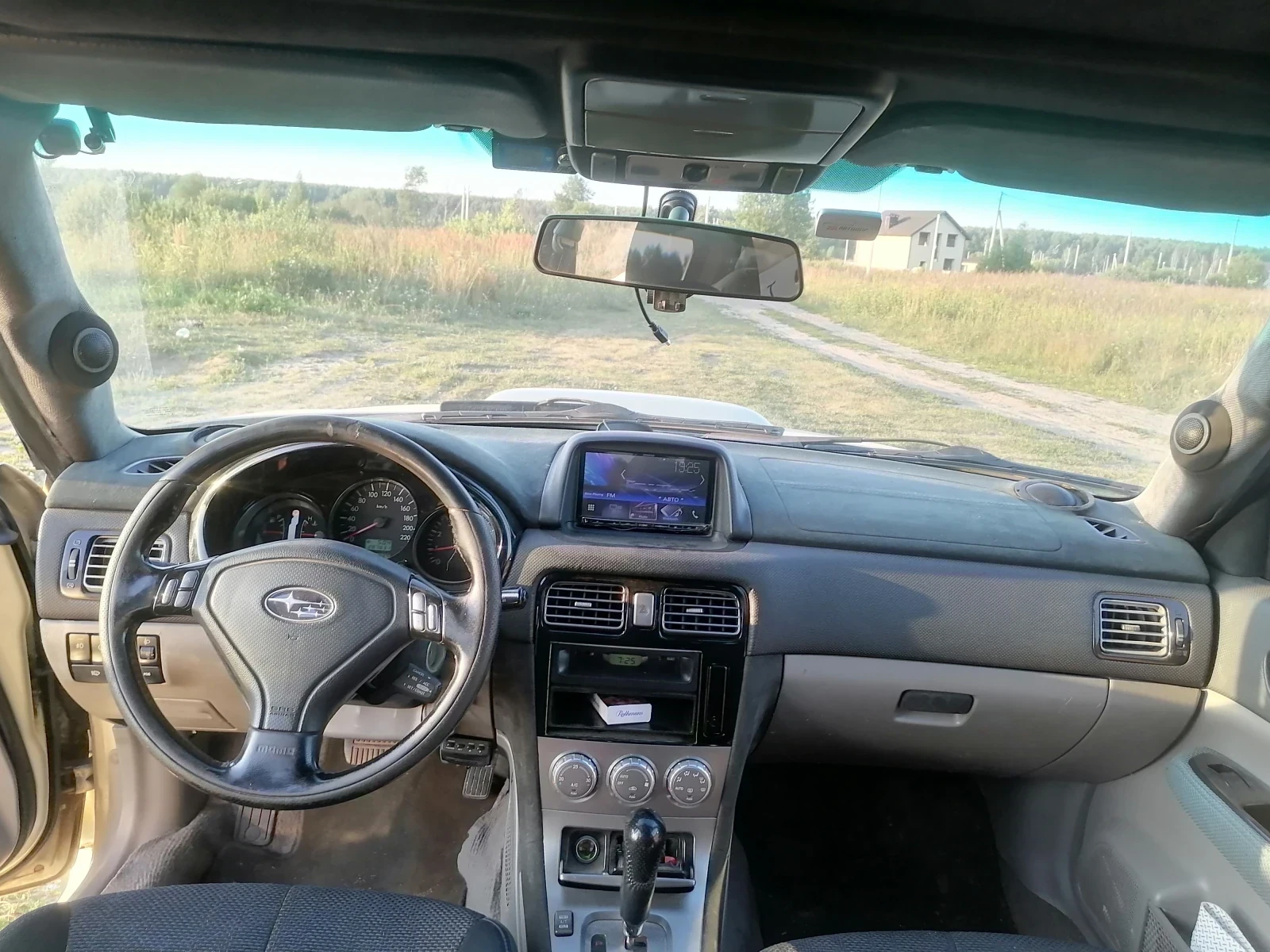 Subaru Forester, 2002г, полный привод, автомат