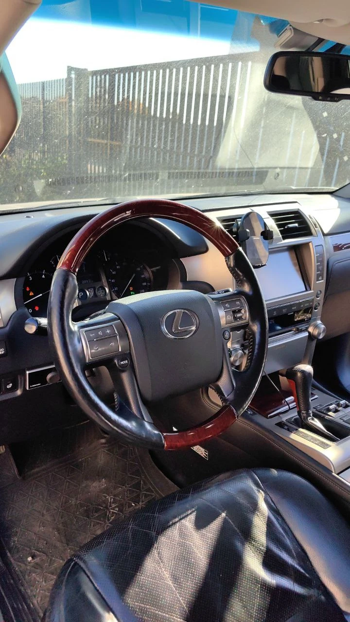 Lexus GX, 2012г, полный привод, автомат