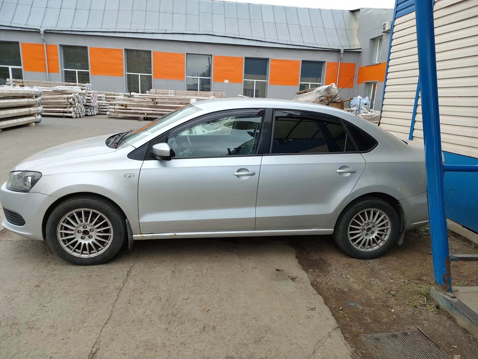 Volkswagen Polo, 2012г, передний привод, механика