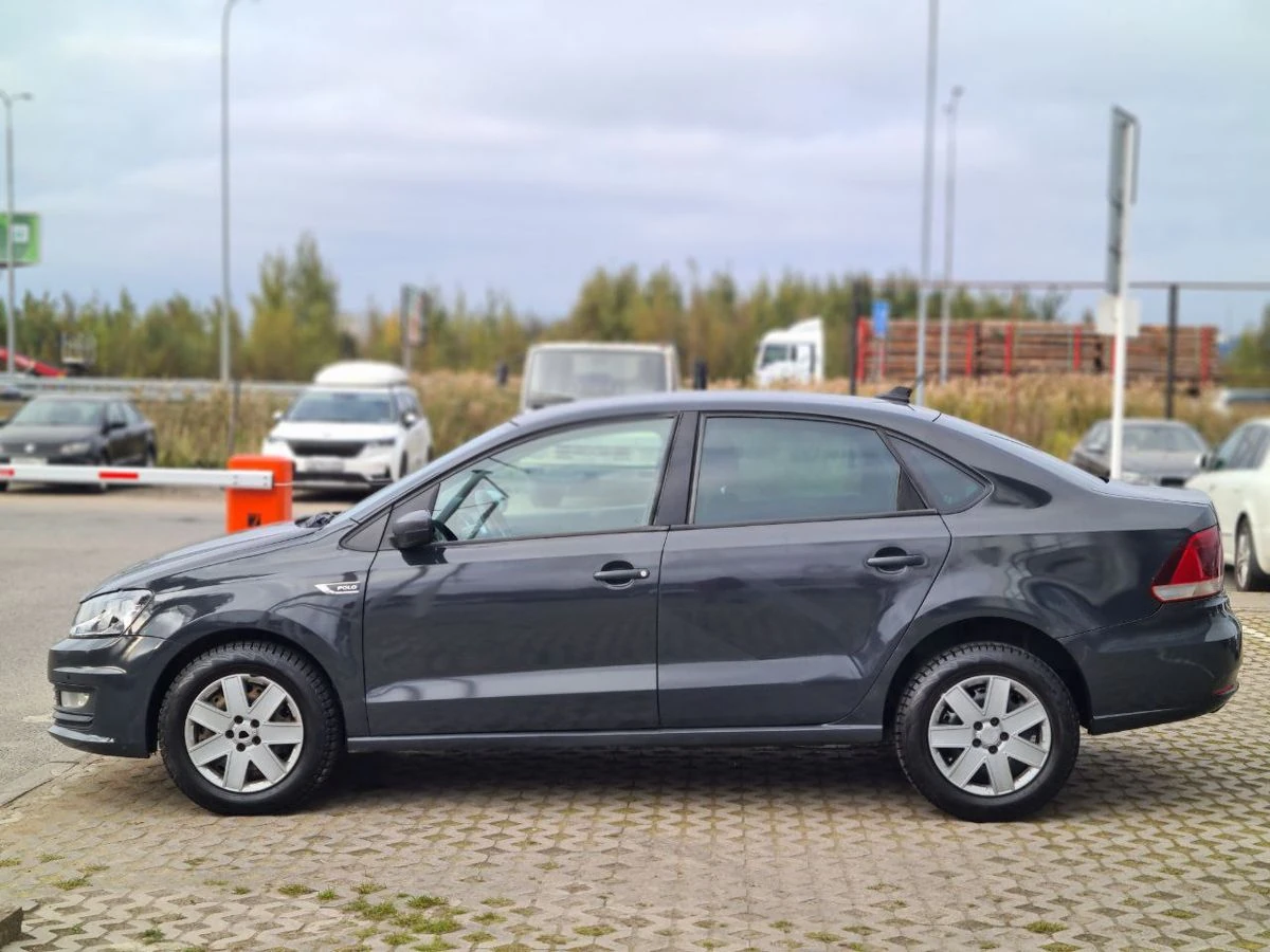 Volkswagen Polo, 2018г, передний привод, автомат