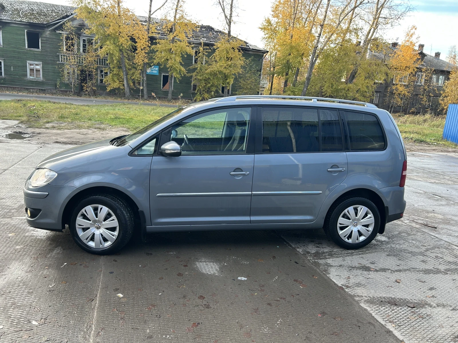 Volkswagen Touran, 2010г, передний привод, робот