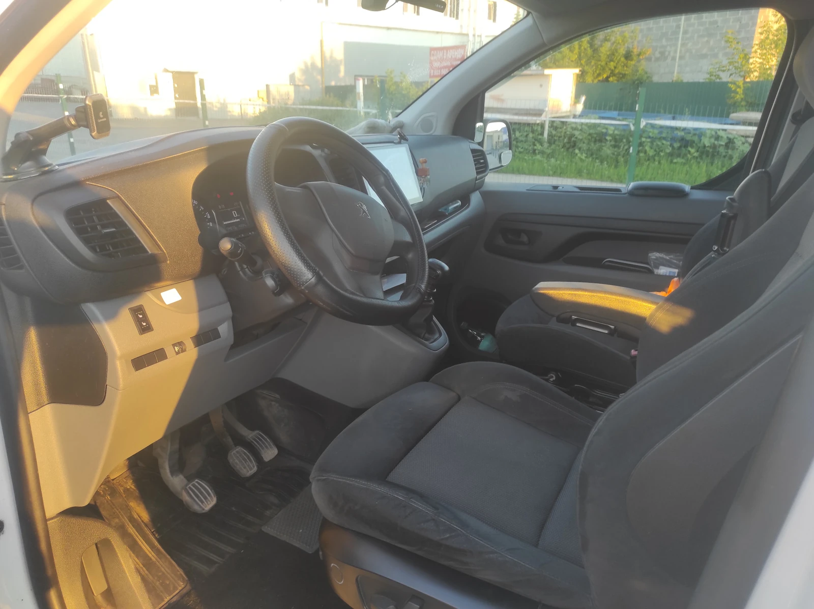 Peugeot Expert, 2021г, передний привод, механика