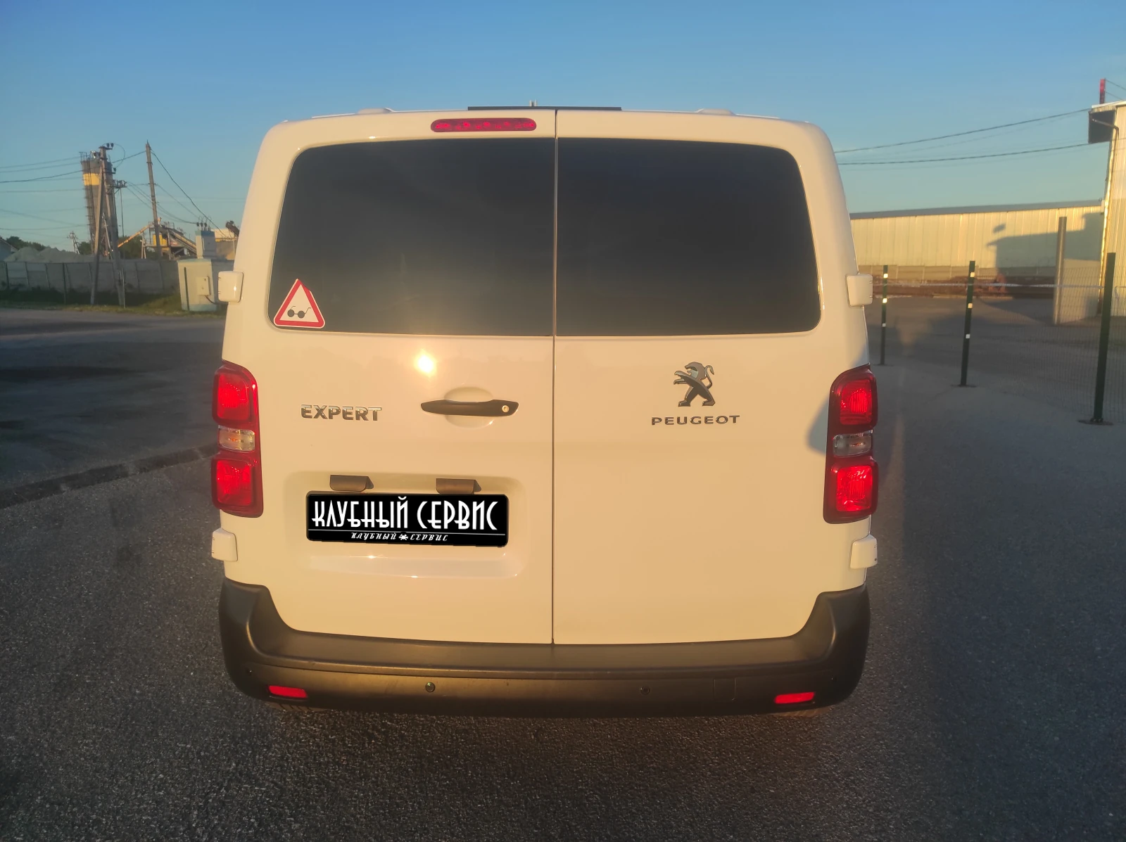 Peugeot Expert, 2021г, передний привод, механика