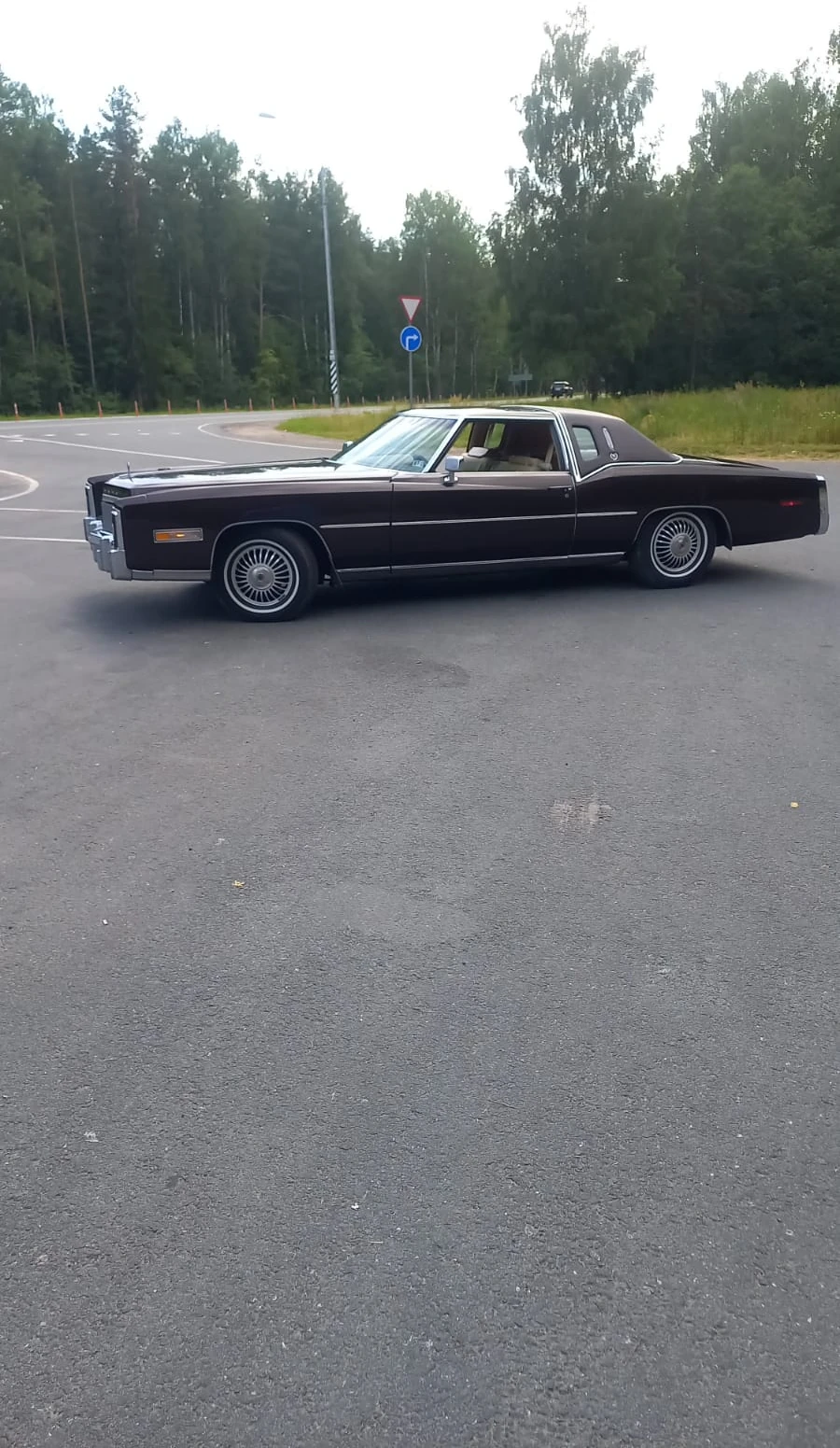 Cadillac Eldorado, 1977г., передний привод, автомат