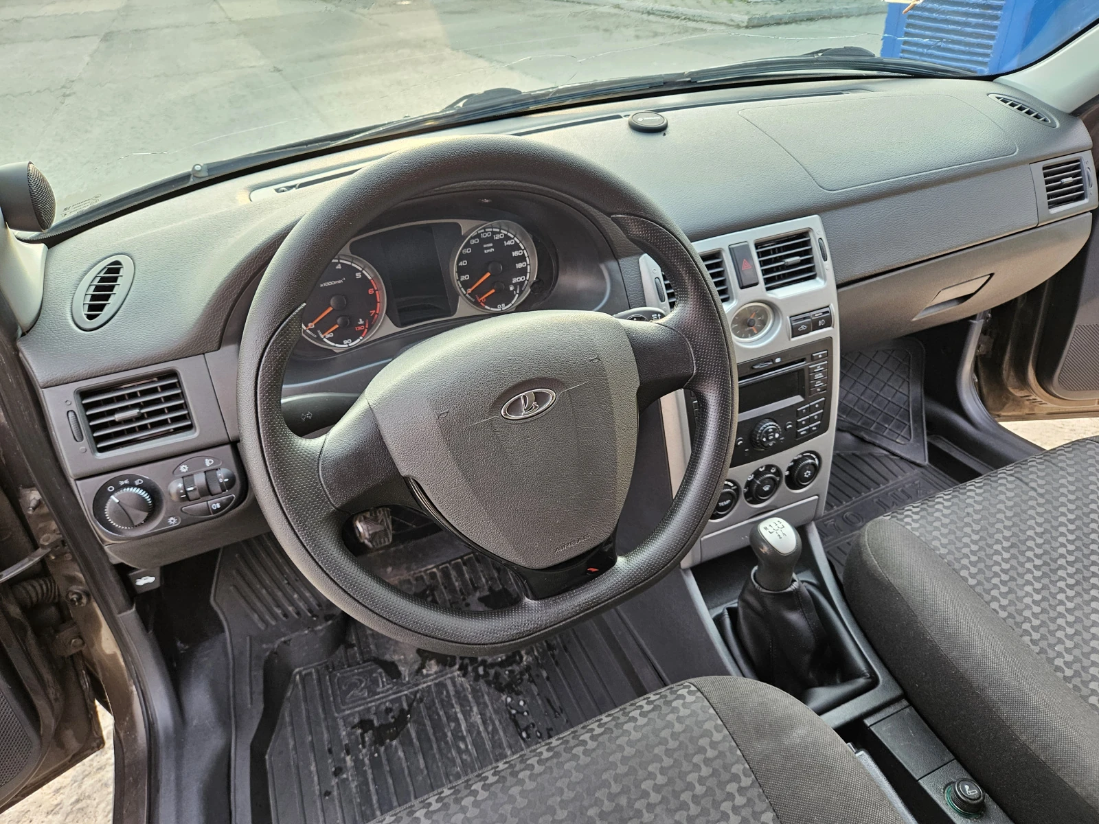 Lada (ВАЗ) Priora, 2013г, передний привод, механика