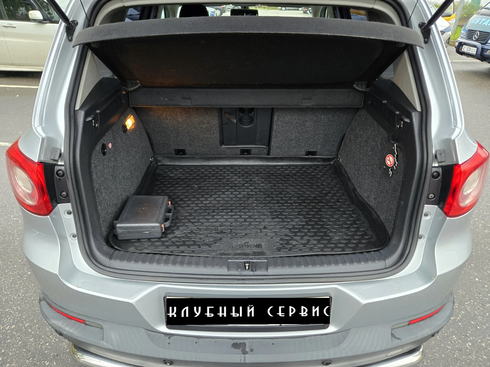 Volkswagen Tiguan, 2010г, полный привод, автомат