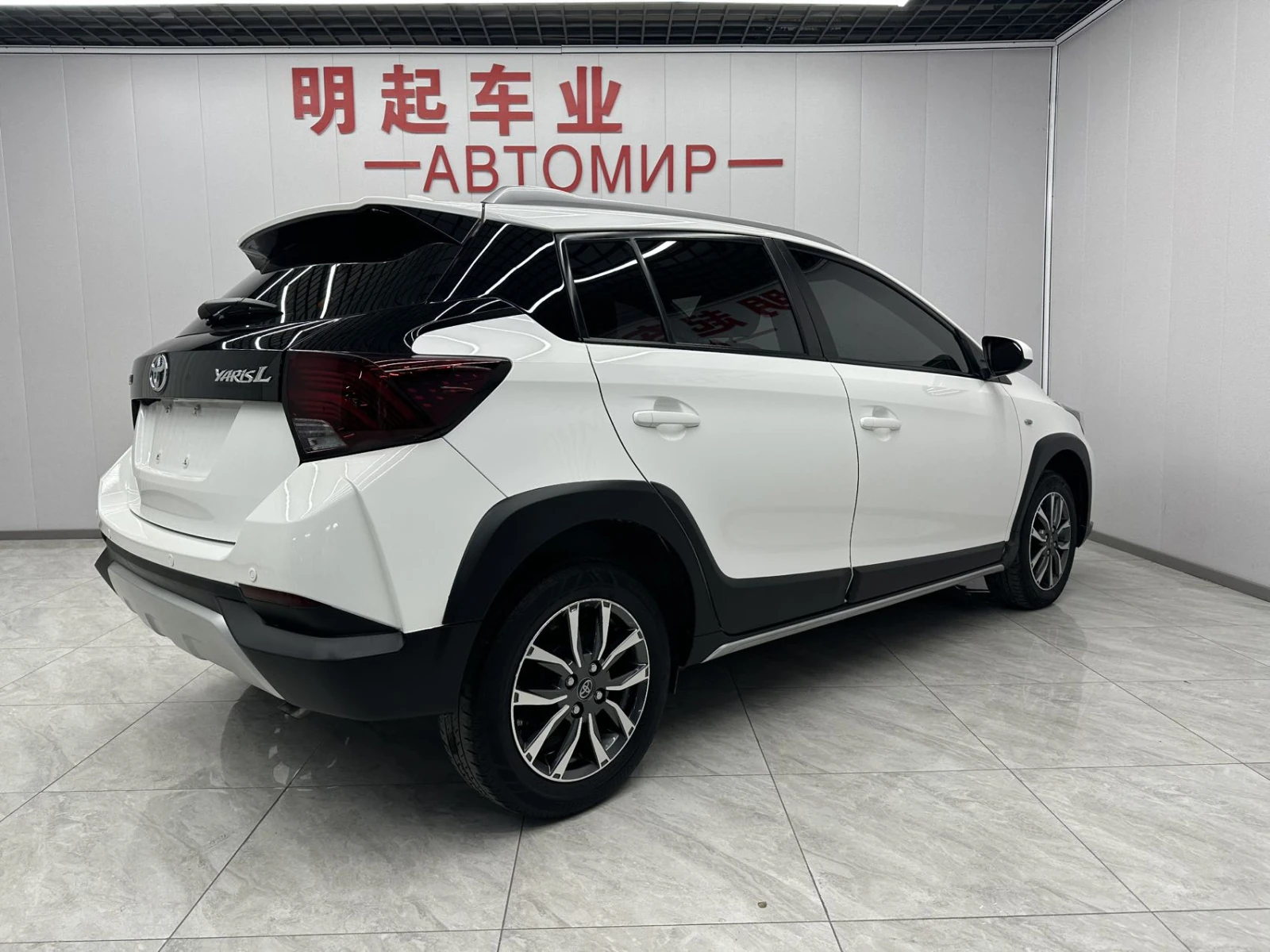 Toyota Yaris, 2021г, полный привод, вариатор