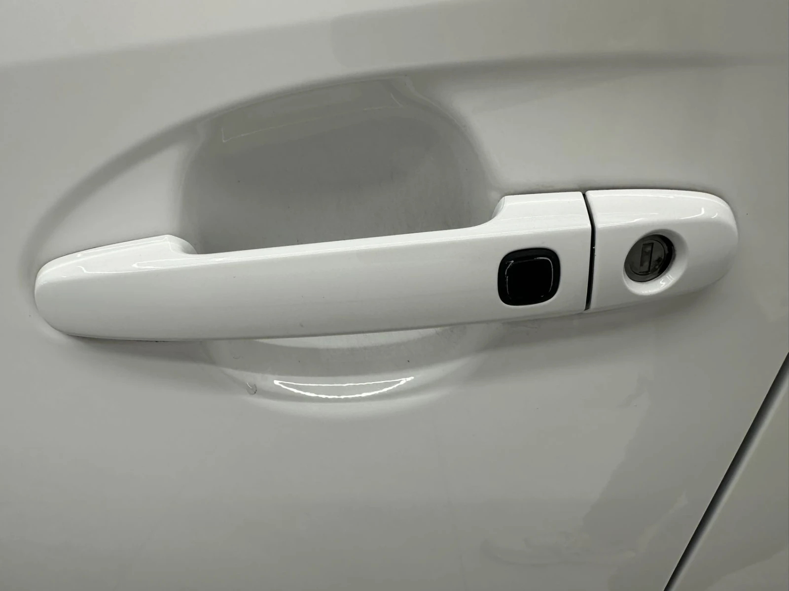 Toyota Yaris, 2021г, полный привод, вариатор