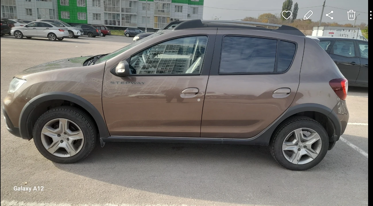Renault Sandero, 2022г, передний привод, вариатор