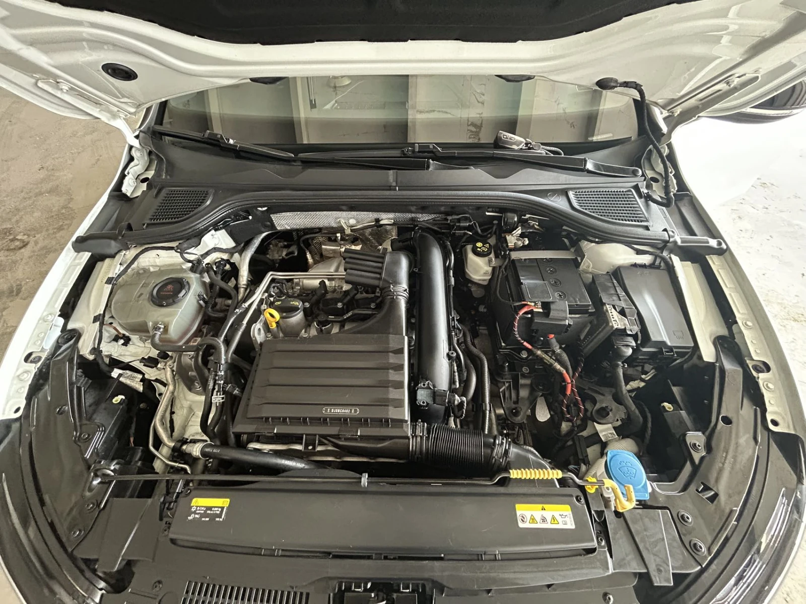 Volkswagen Golf, 2020г, передний привод, робот