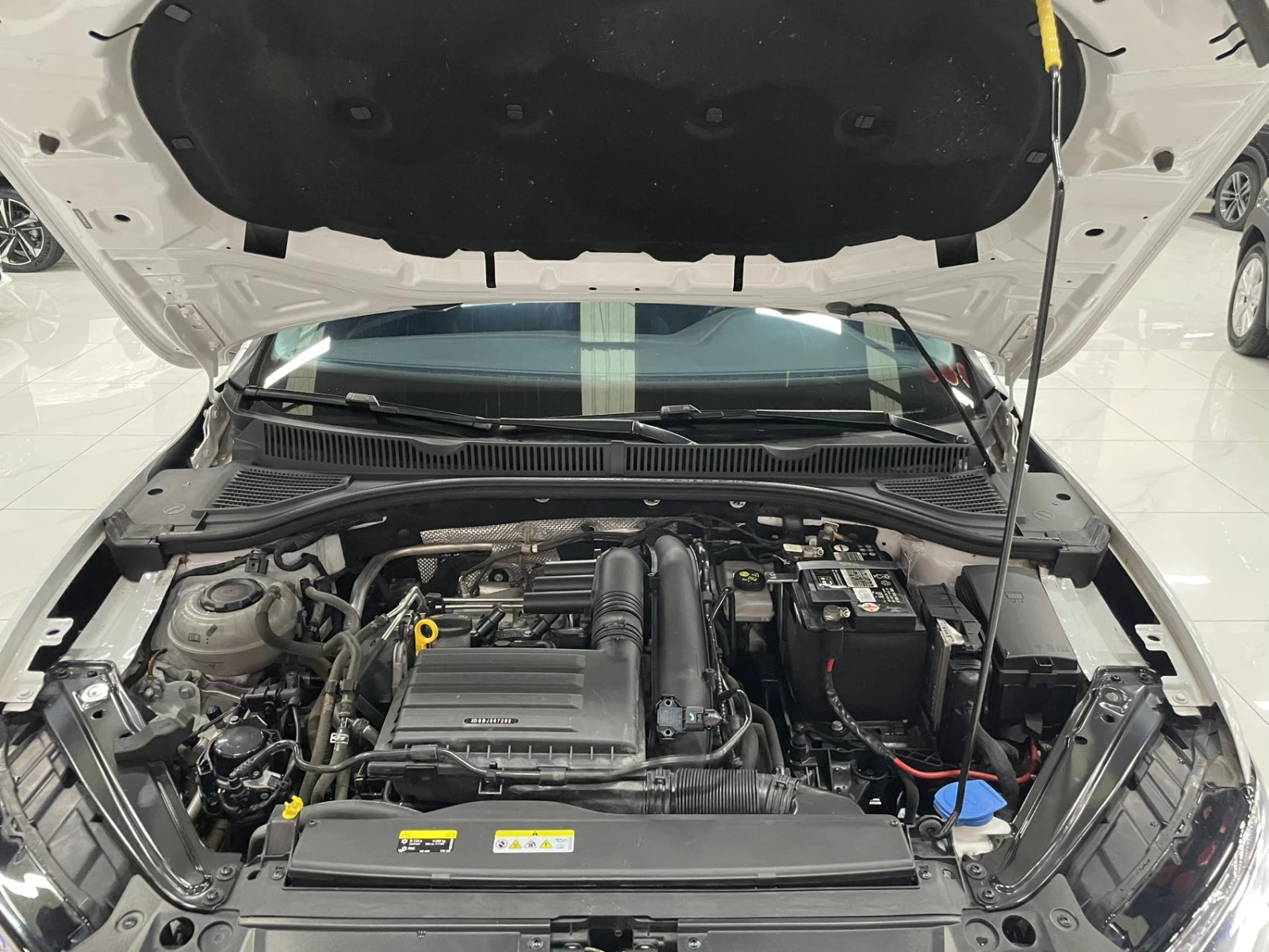 Volkswagen Jetta, 2022г, передний привод, автомат