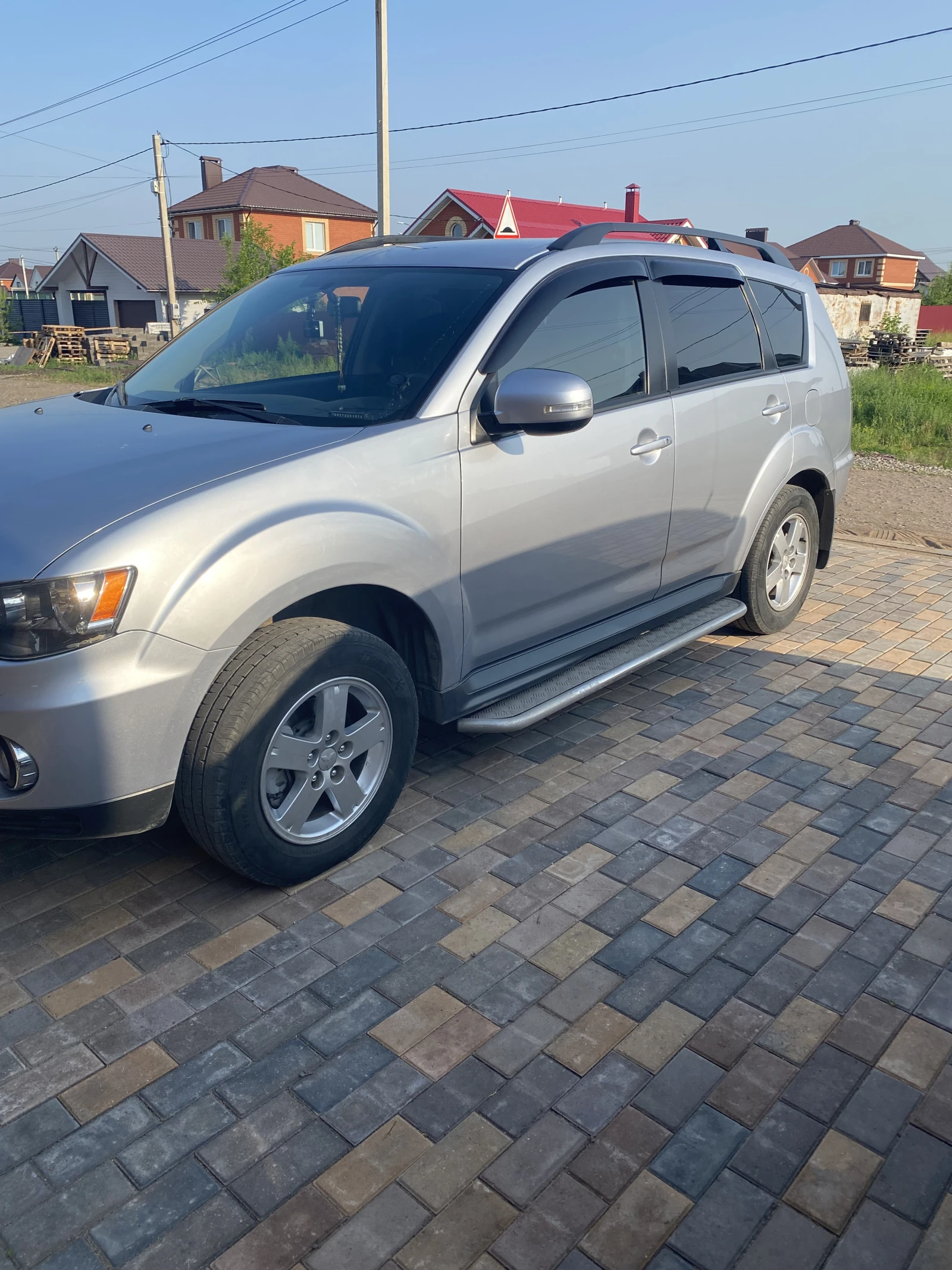 Mitsubishi Outlander, 2011г, передний привод, вариатор