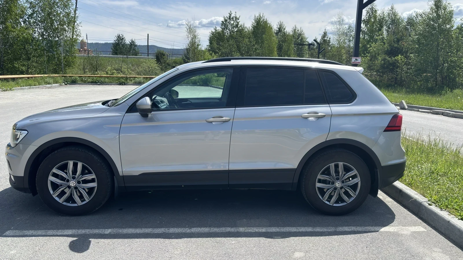 Volkswagen Tiguan, 2019г, полный привод, робот