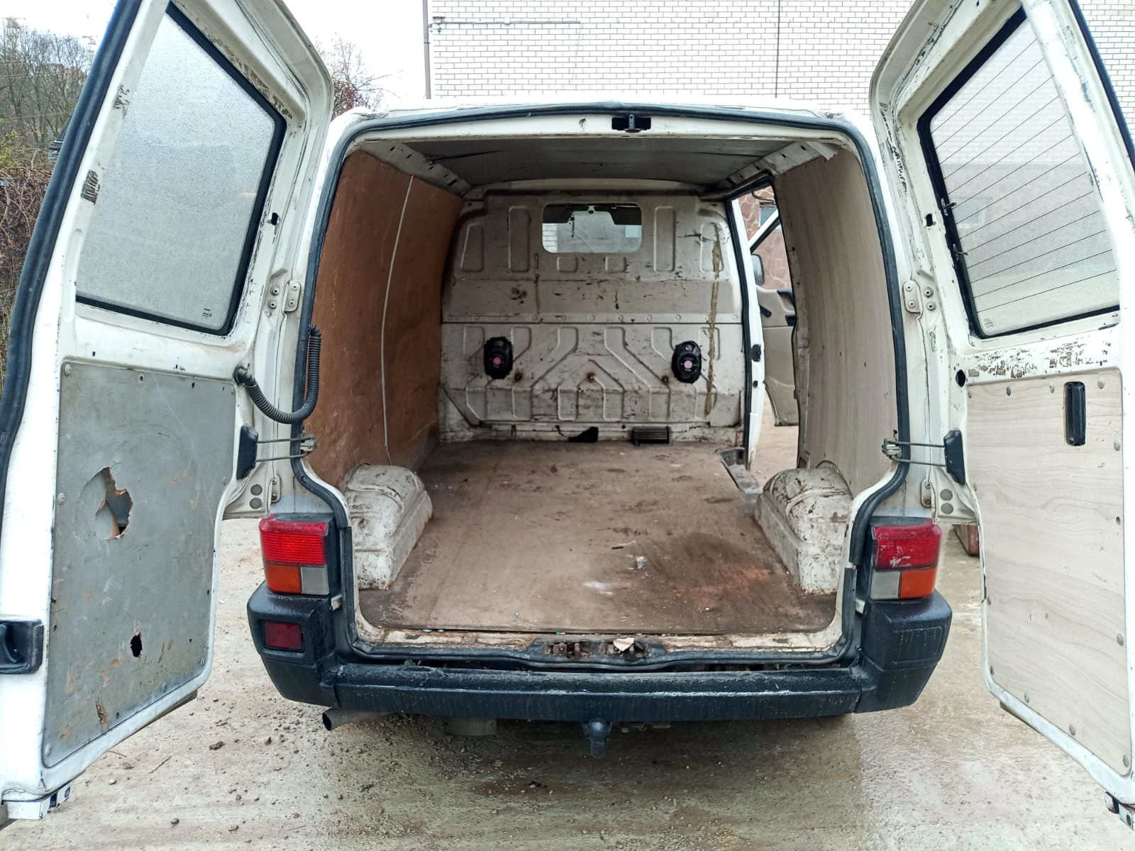 Volkswagen Transporter, 1994г, передний привод, механика