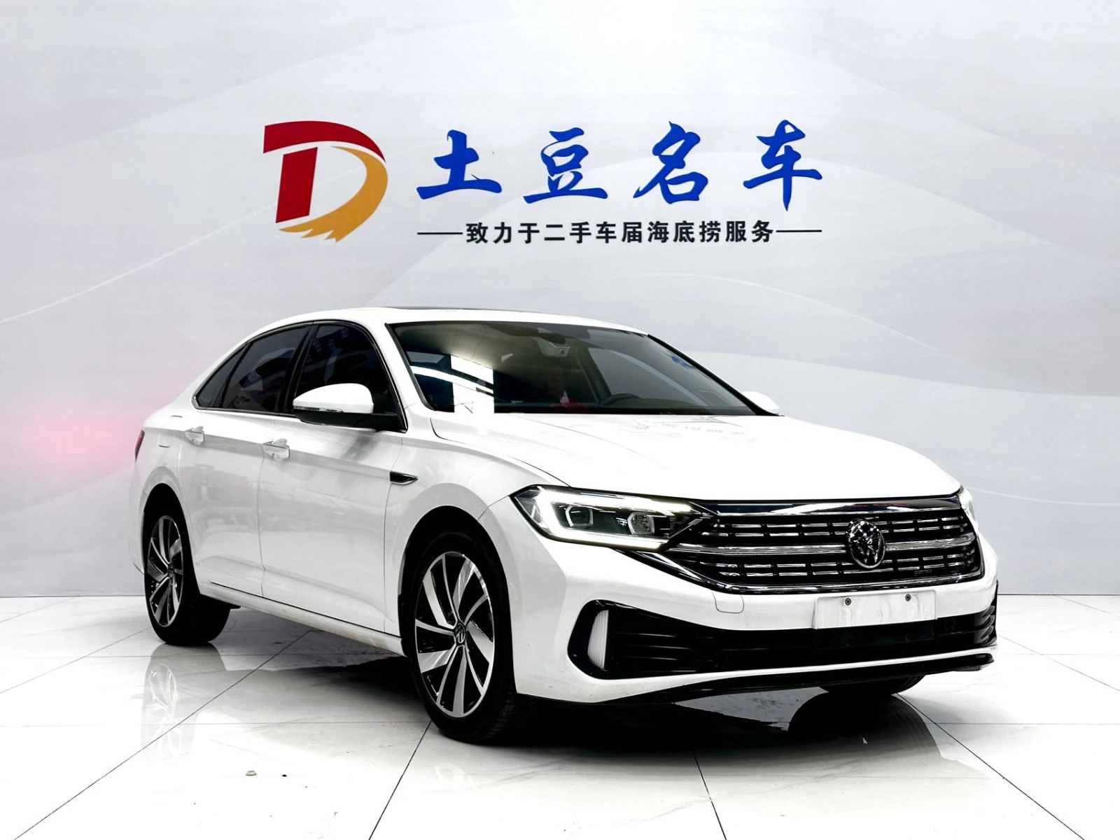 Volkswagen Jetta, 2022г, передний привод, автомат