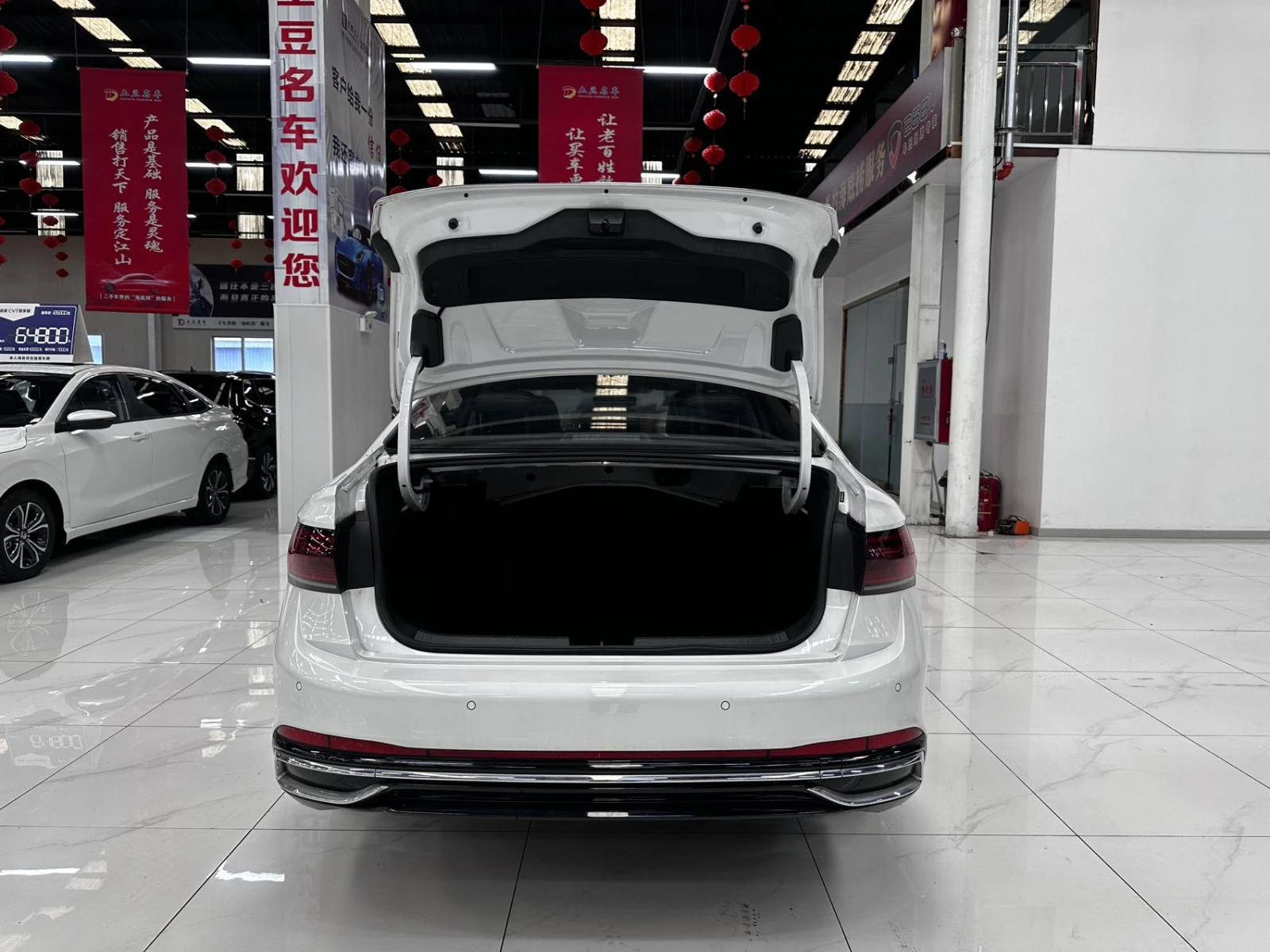 Volkswagen Jetta, 2022г, передний привод, автомат