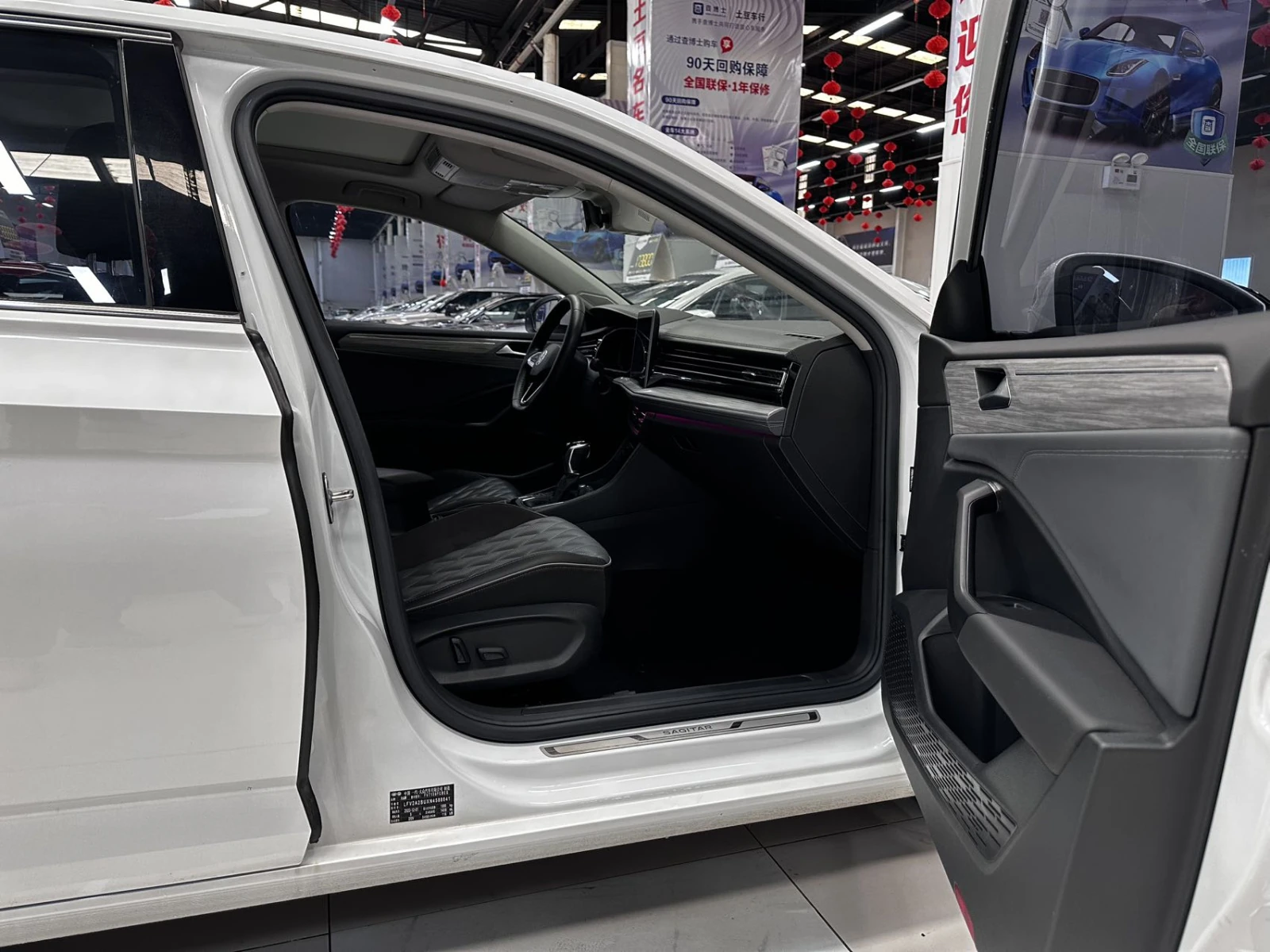 Volkswagen Jetta, 2022г, передний привод, автомат