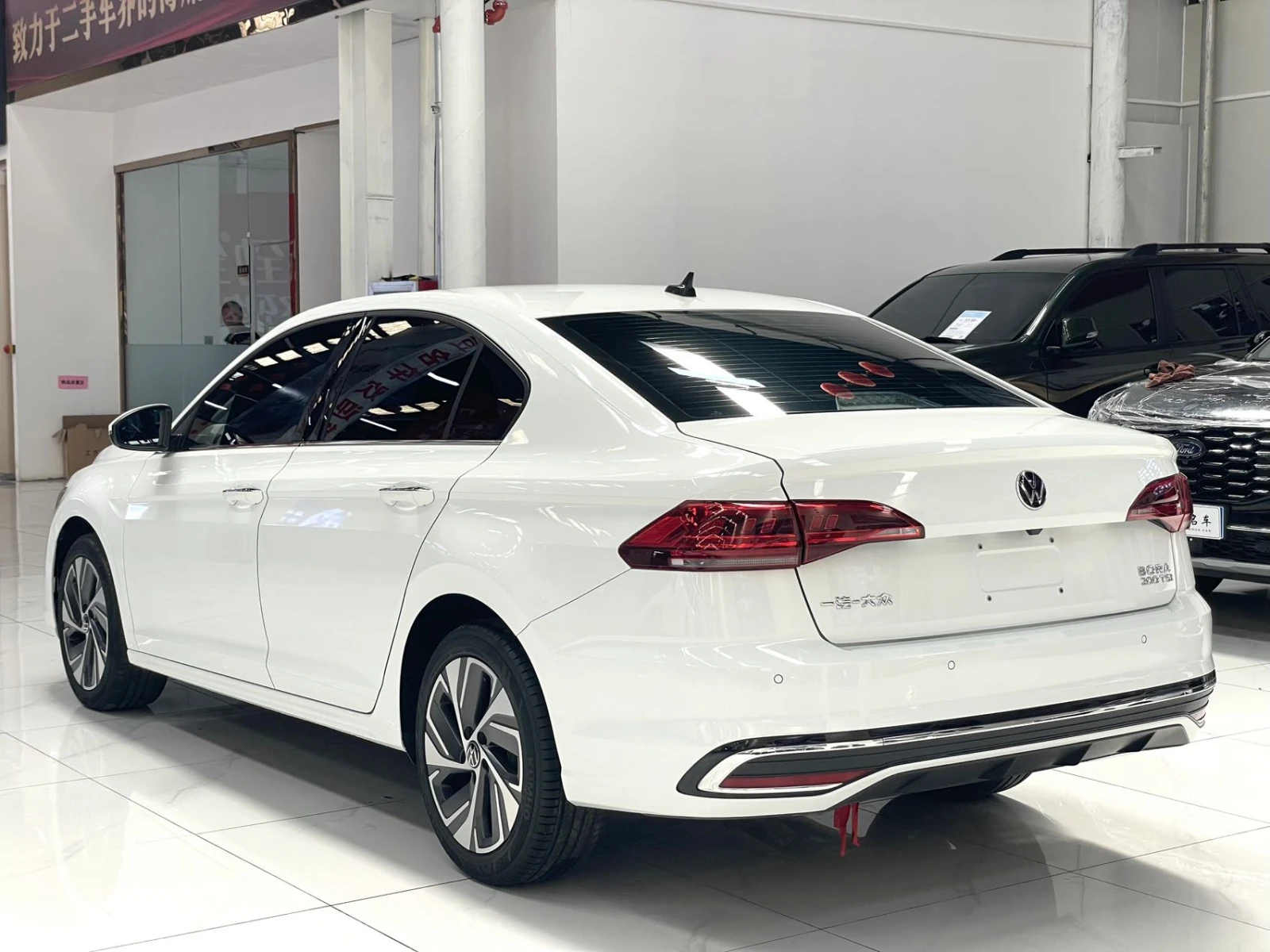 Volkswagen Bora, 2022г, передний привод, робот