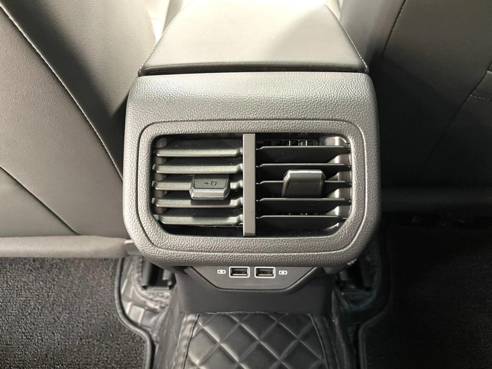 Volkswagen Bora, 2022г, передний привод, робот