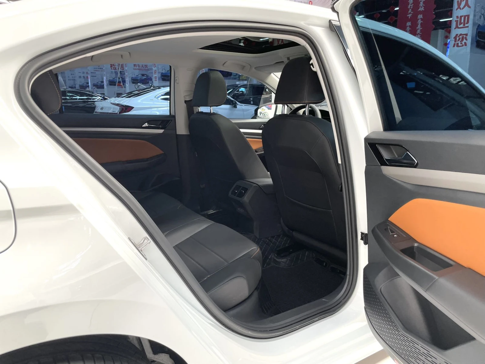 Volkswagen Bora, 2022г, передний привод, робот