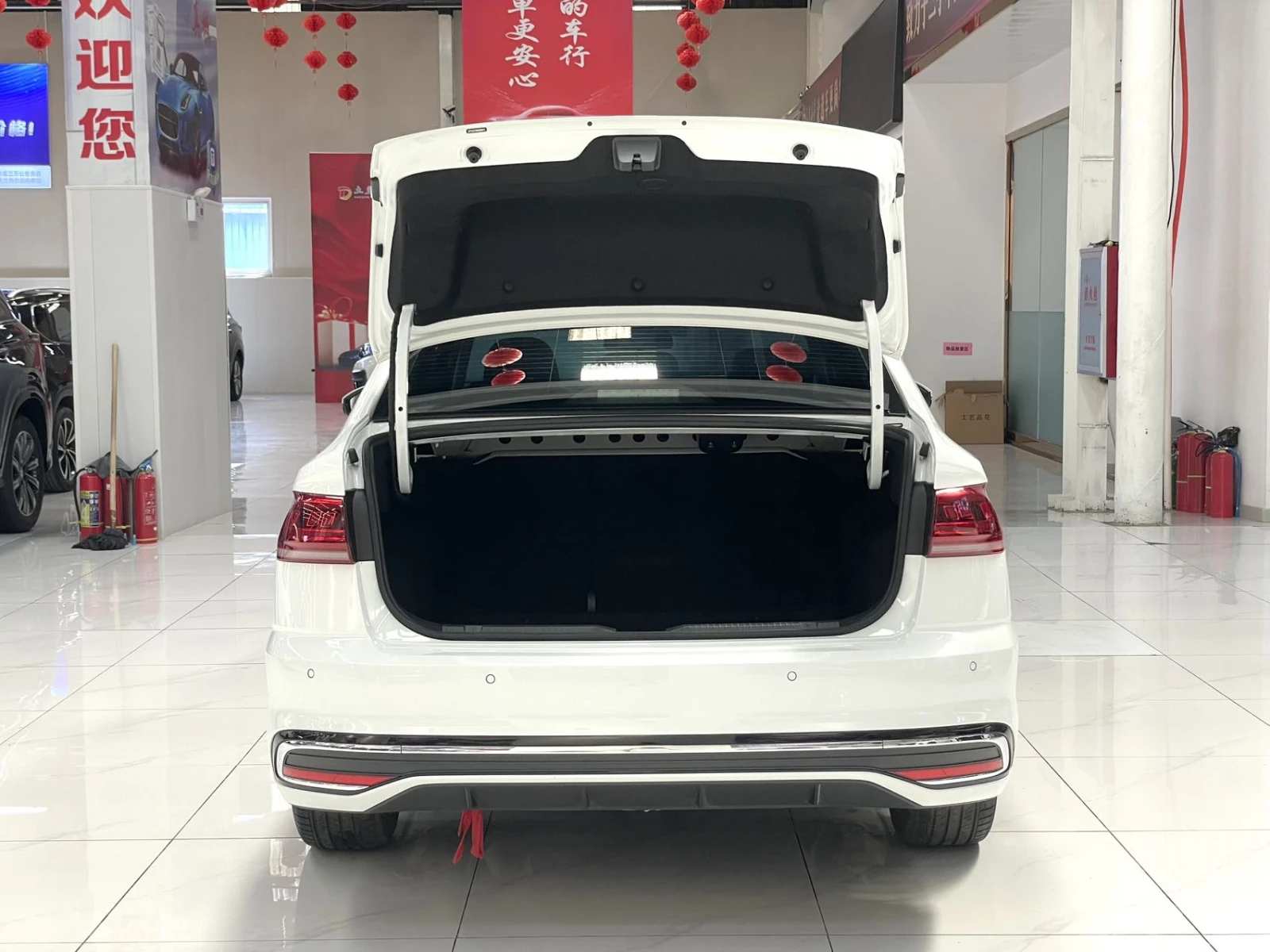 Volkswagen Bora, 2022г, передний привод, робот