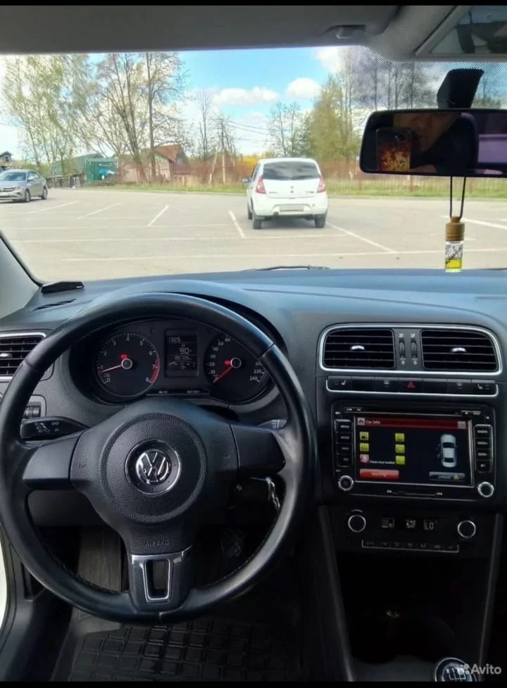 Volkswagen Polo, 2014г, передний привод, механика