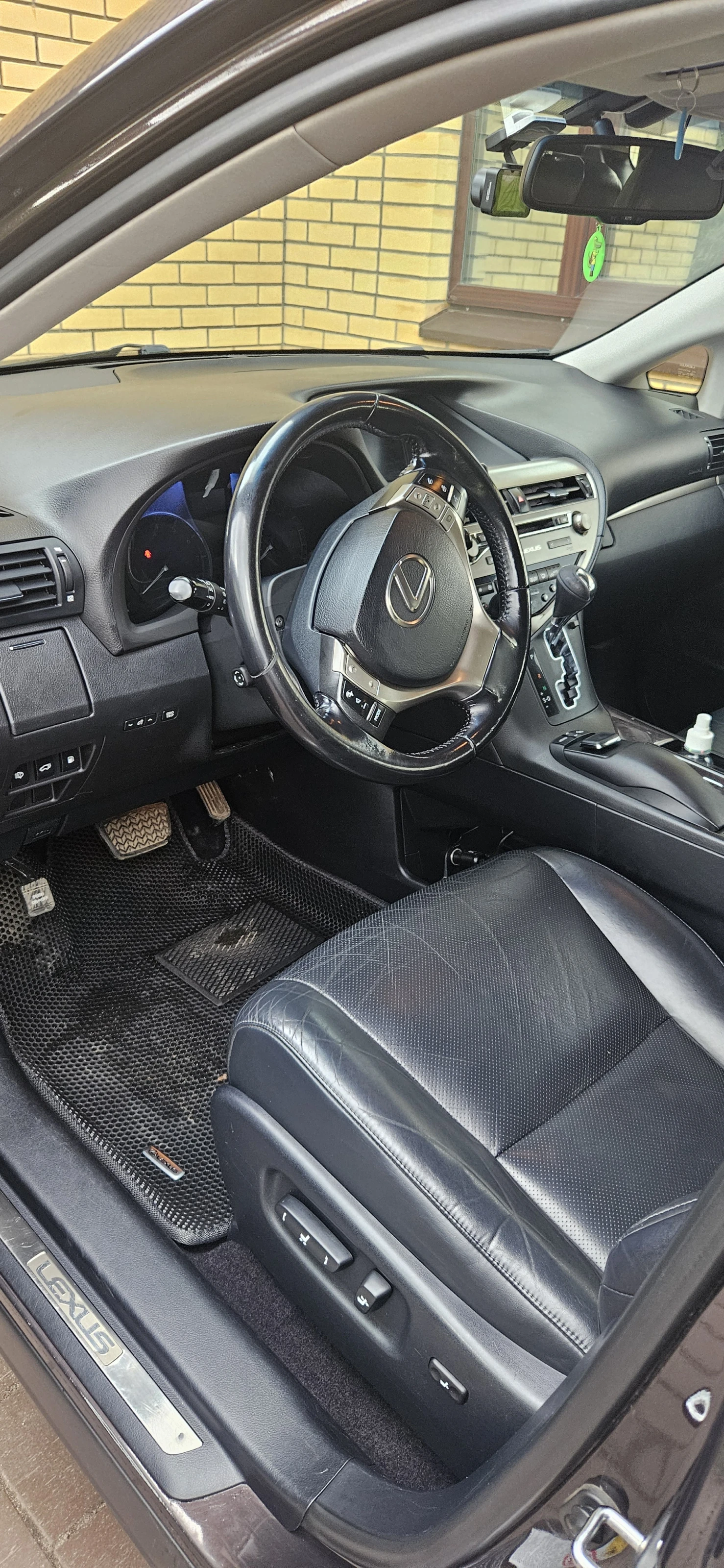 Lexus RX, 2015г, передний привод, автомат