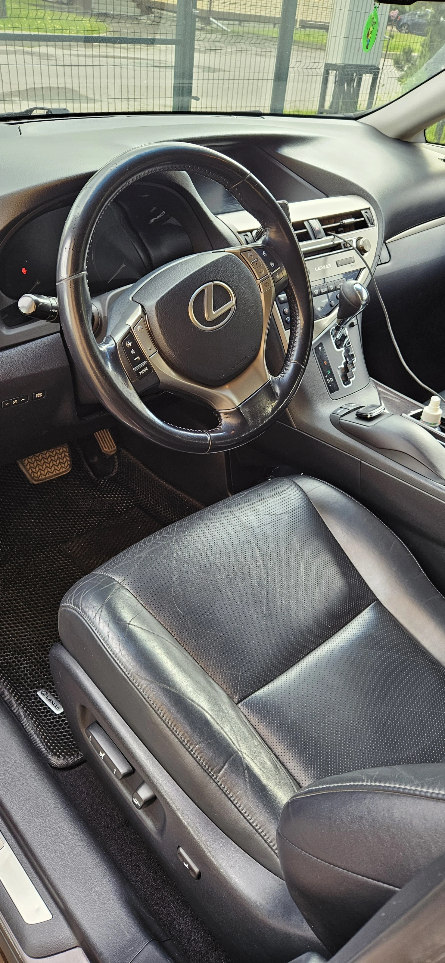 Lexus RX, 2015г, передний привод, автомат