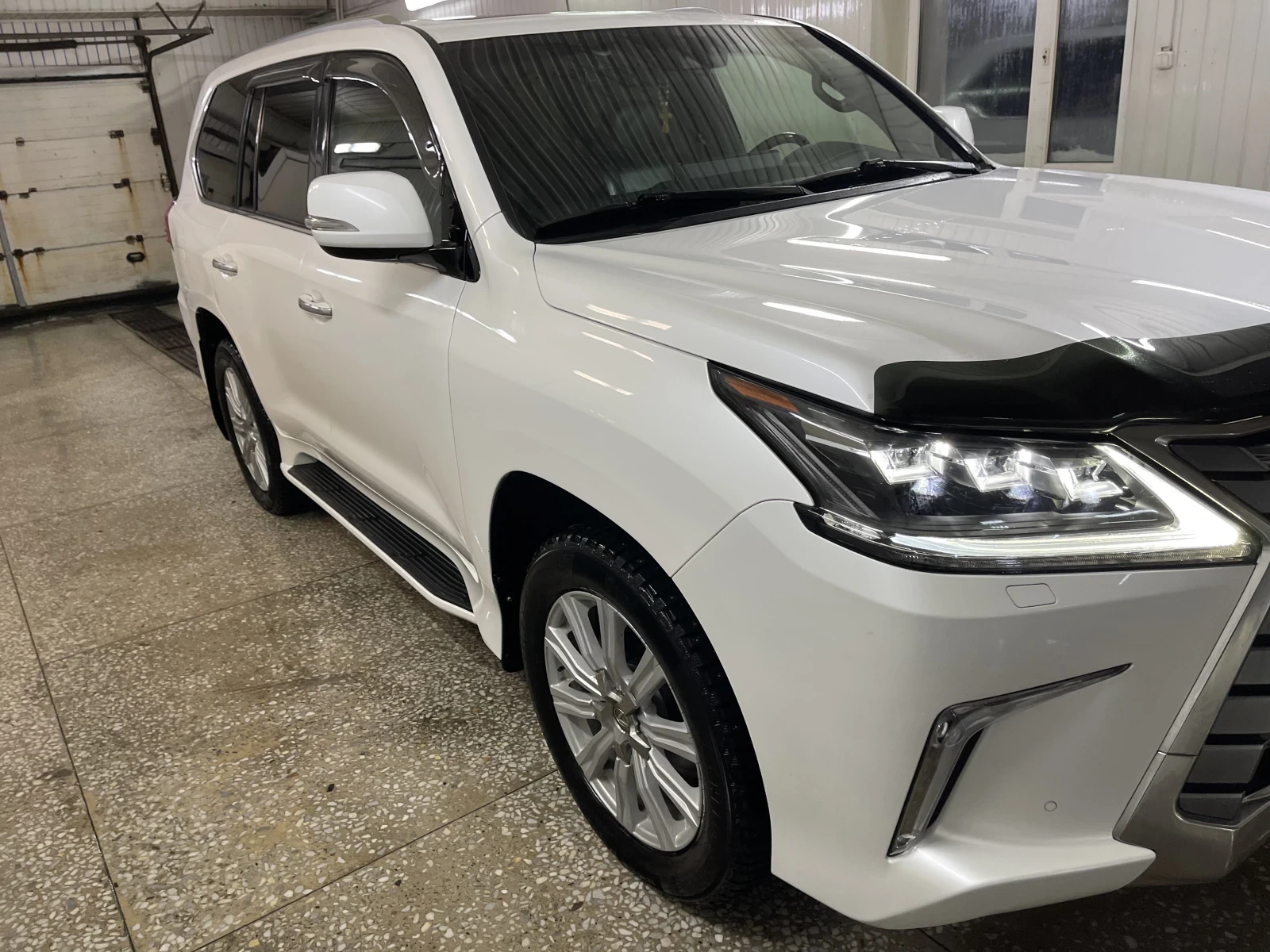 Lexus LX, 2016г, полный привод, автомат