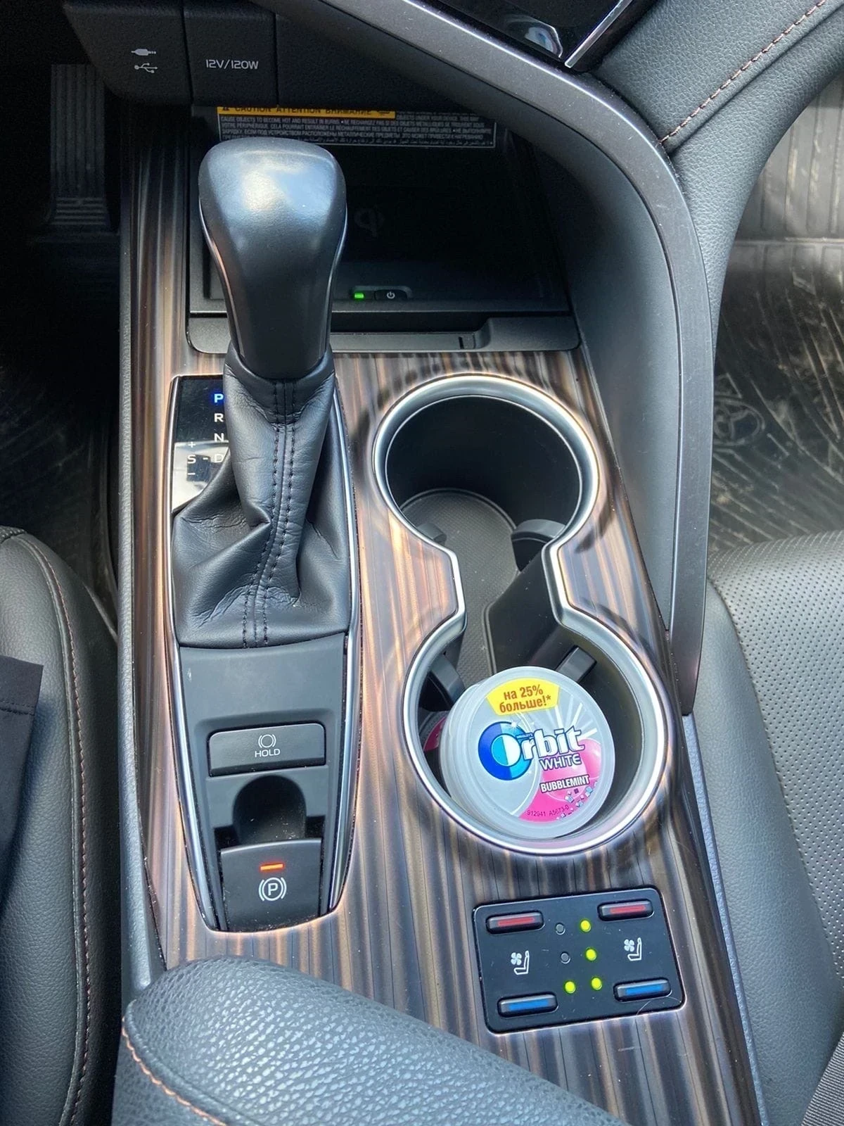 Toyota Camry, 2018г, передний привод, автомат