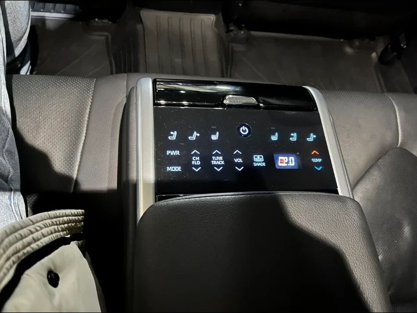 Toyota Camry, 2018г, передний привод, автомат