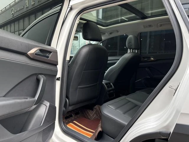 Volkswagen Tharu, 2022г, передний привод, робот