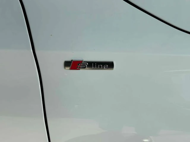 Audi A3, 2023г, передний привод, робот