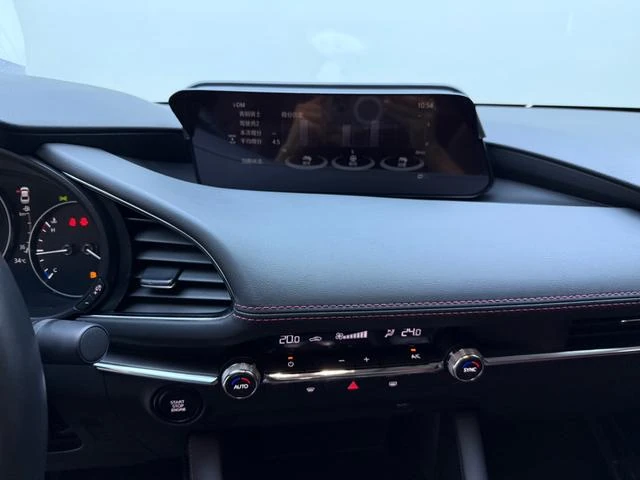 Mazda 3, 2022г, передний привод, автомат