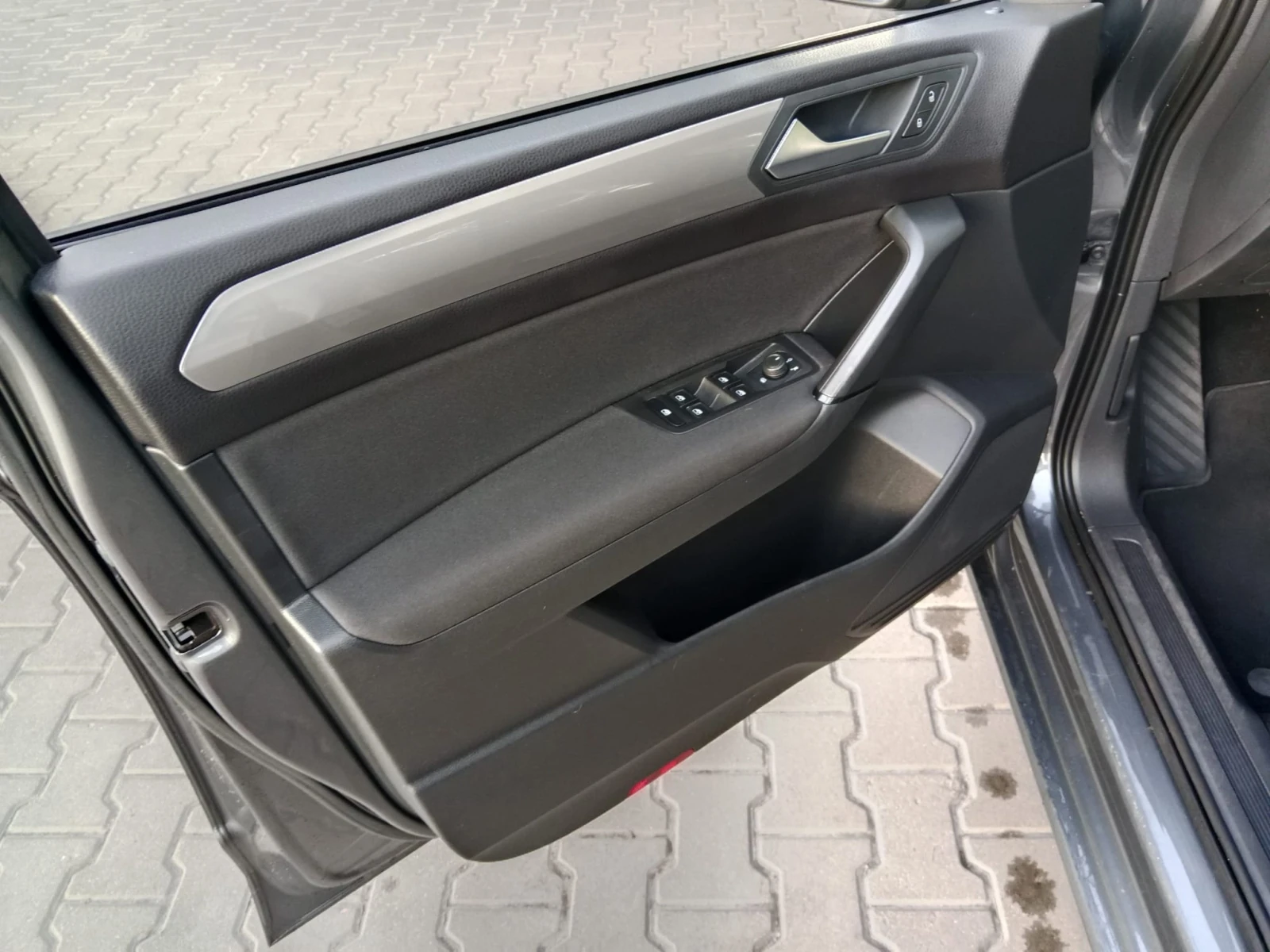 Volkswagen Touran, 2018г, передний привод, механика