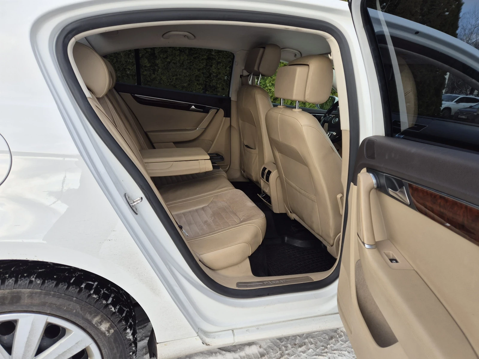 Volkswagen Passat, 2011г, передний привод, робот