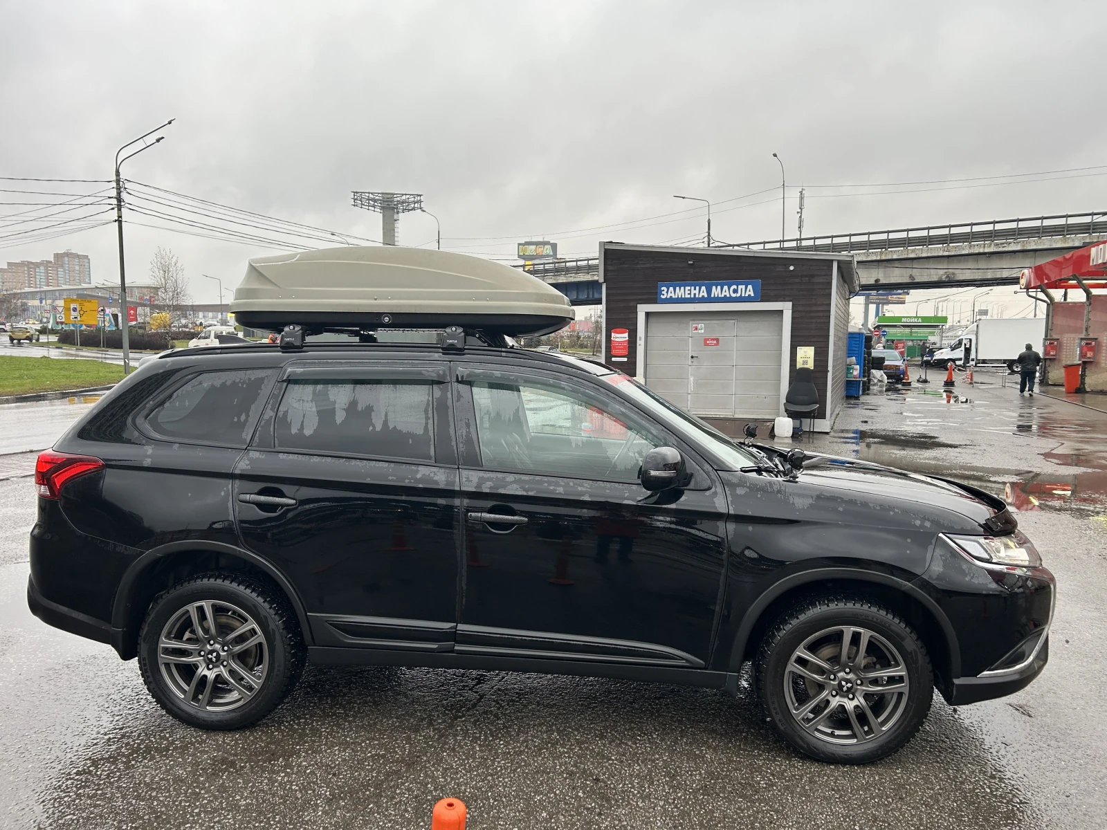 Mitsubishi Outlander, 2021г, полный привод, вариатор