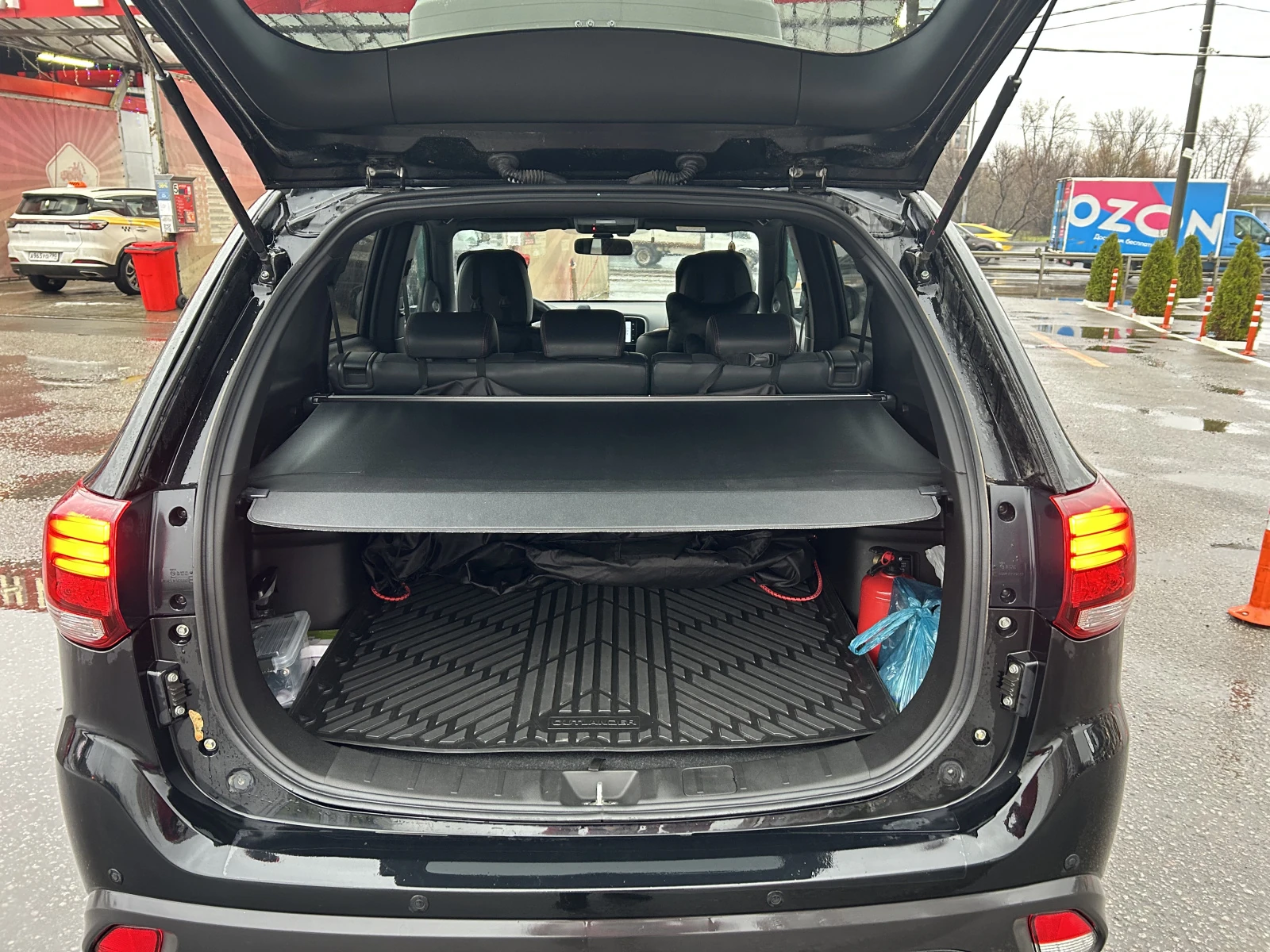 Mitsubishi Outlander, 2021г, полный привод, вариатор