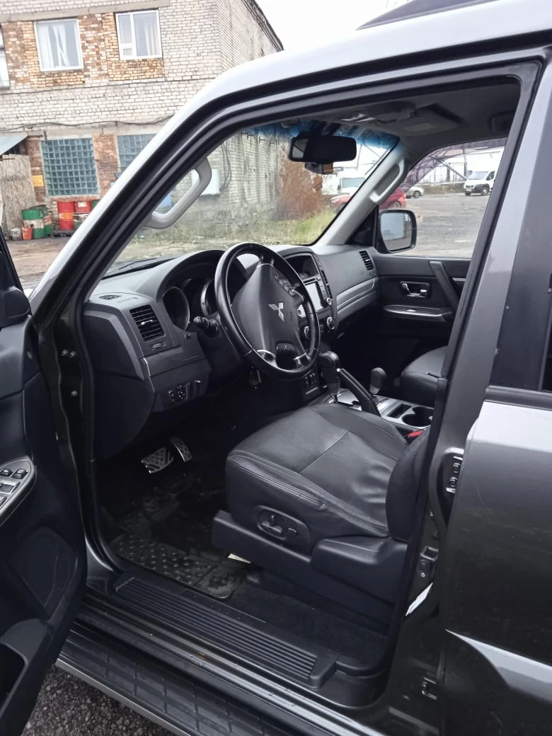 Mitsubishi Pajero, 2012г, полный привод, автомат