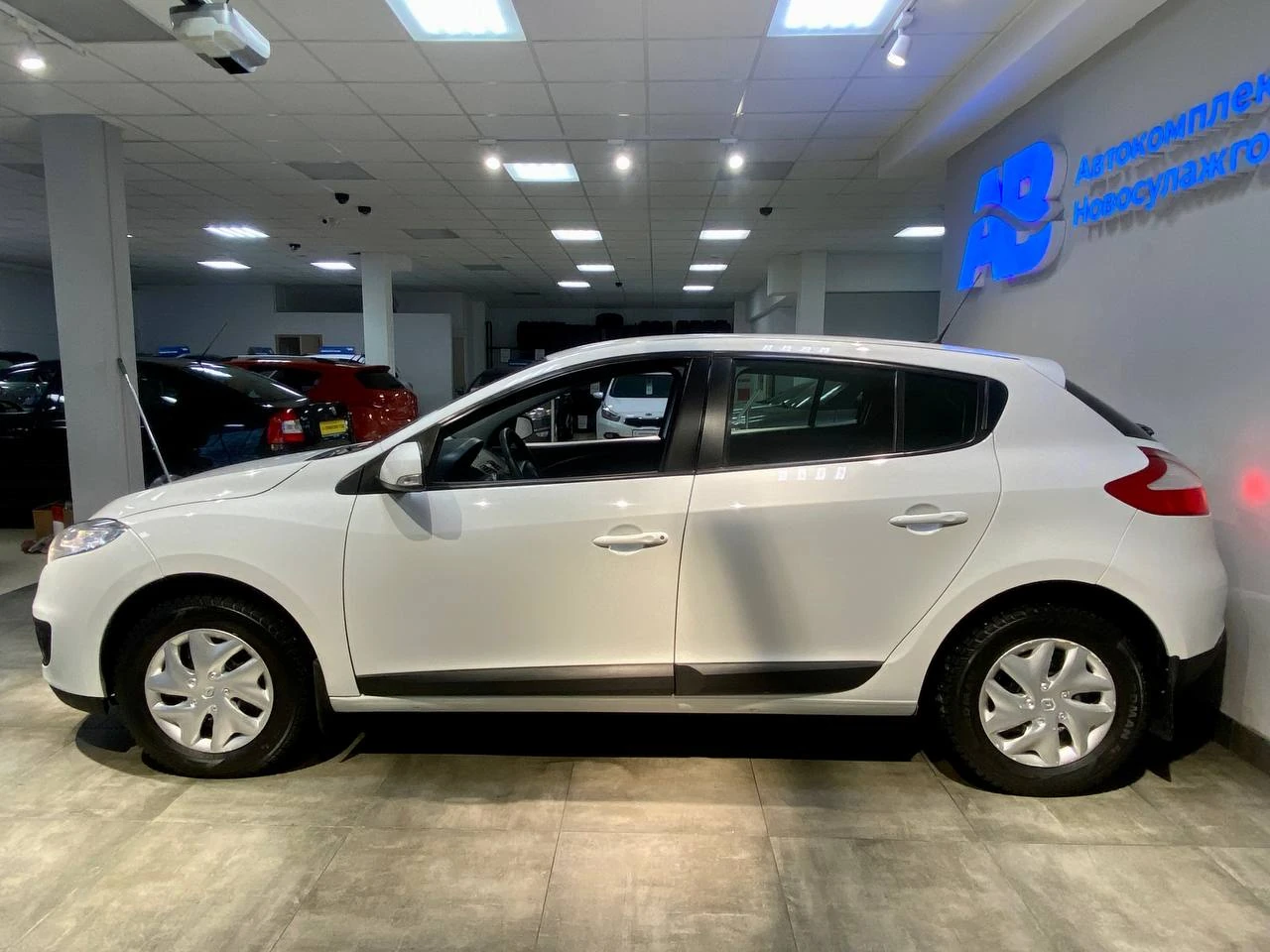 Renault Megane, 2014г, передний привод, механика